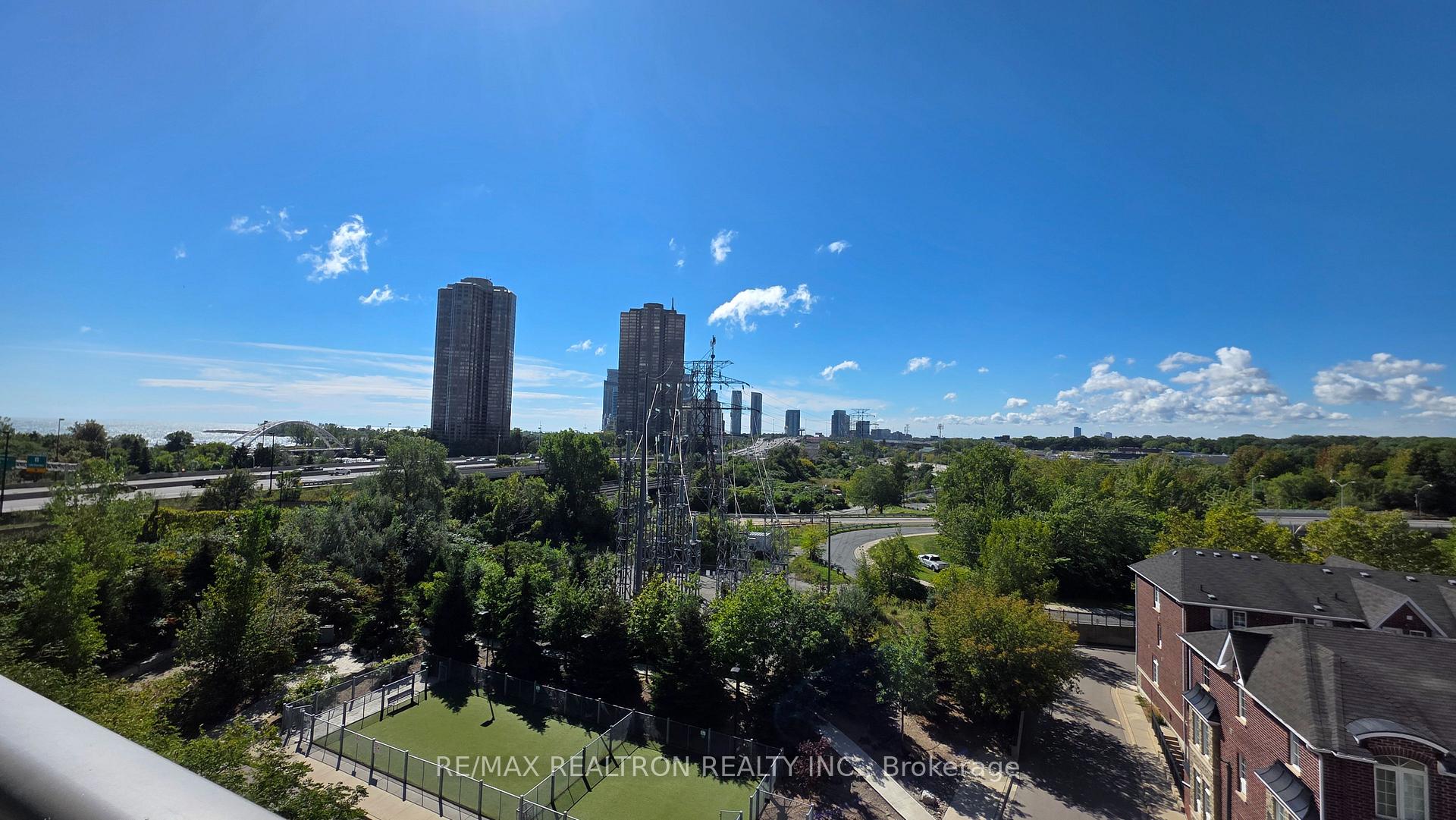 Photo 26 of Unit 607, 105 The Queensway Avenue, Toronto, High Park-Swansea — HOMEH