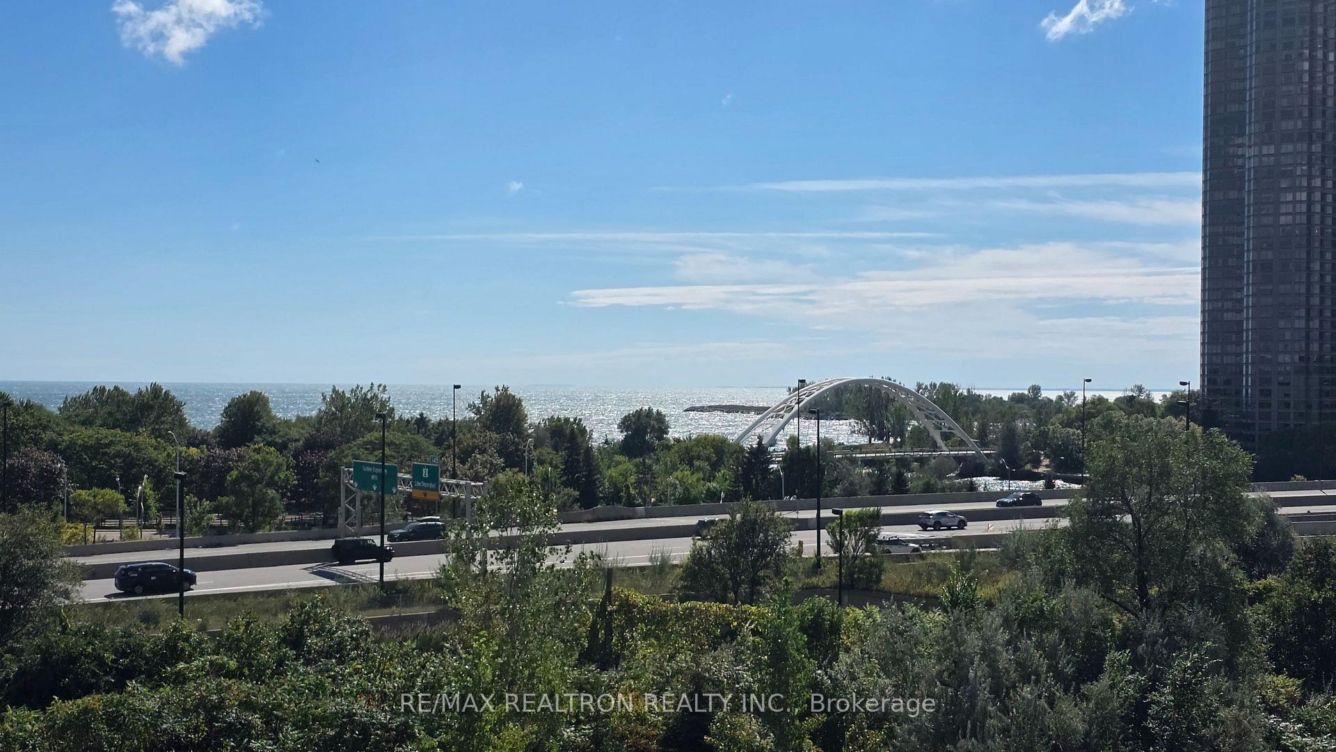 Photo 27 of Unit 607, 105 The Queensway Avenue, Toronto, High Park-Swansea — HOMEH