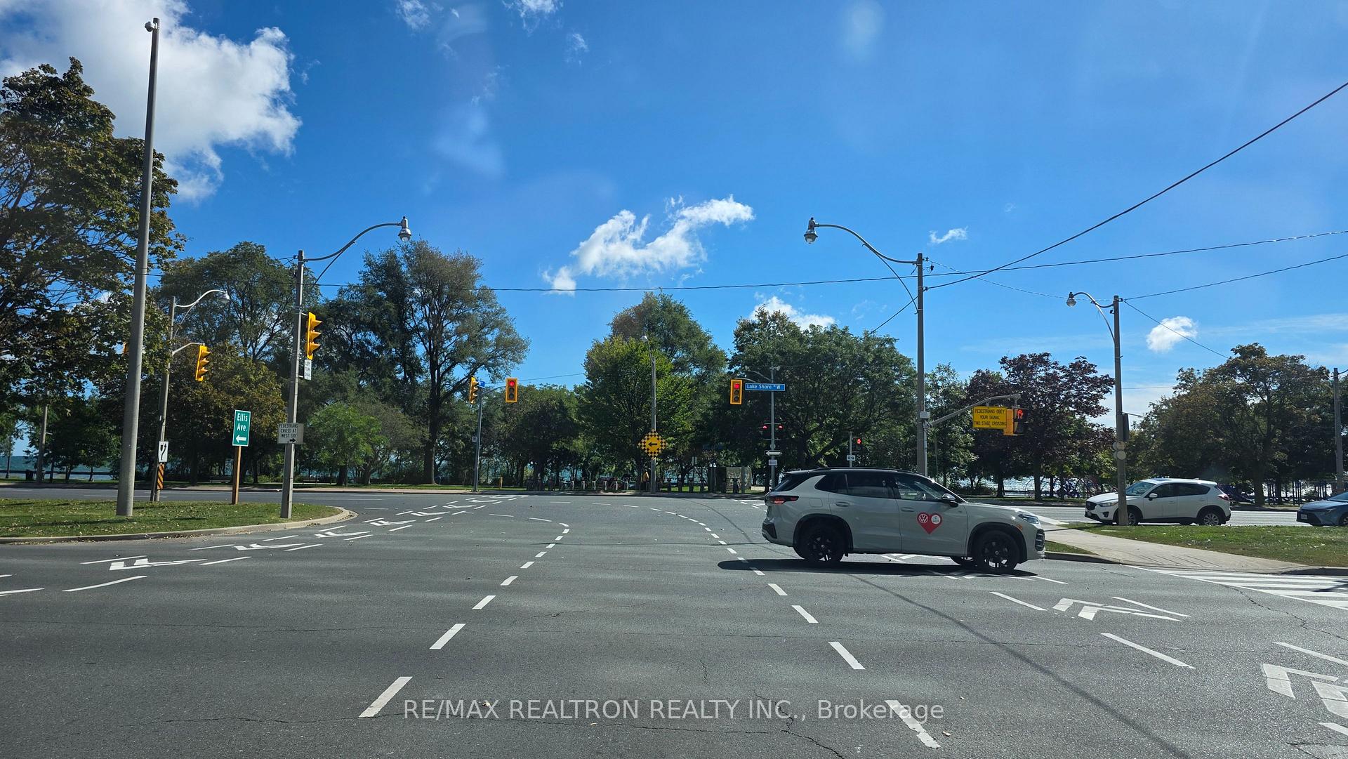 Photo 33 of Unit 607, 105 The Queensway Avenue, Toronto, High Park-Swansea — HOMEH