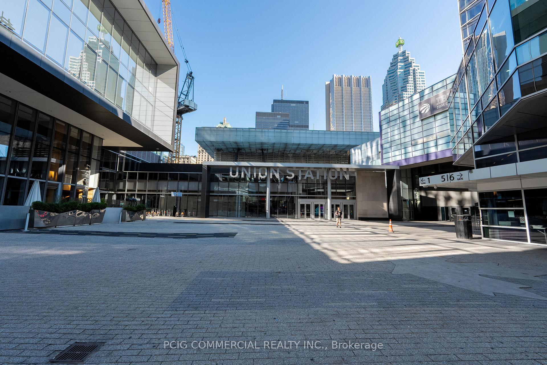 Photo 6 of Unit 3307, 55 Bremner Boulevard, Toronto, Waterfront Communities — HOMEH