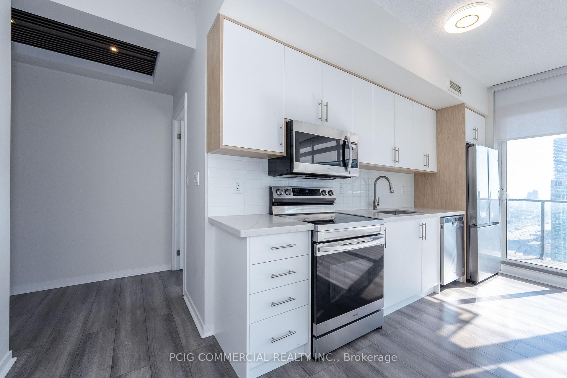 Photo 29 of Unit 3307, 55 Bremner Boulevard, Toronto, Waterfront Communities — HOMEH