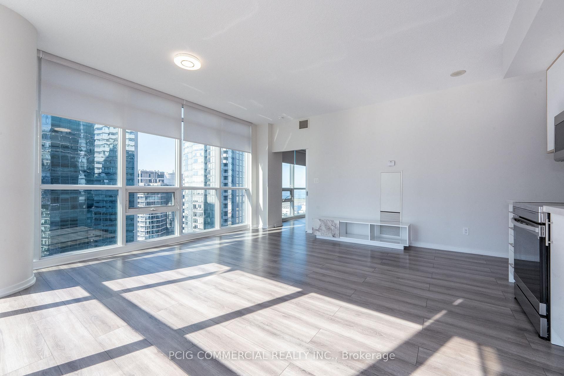 Photo 31 of Unit 3307, 55 Bremner Boulevard, Toronto, Waterfront Communities — HOMEH