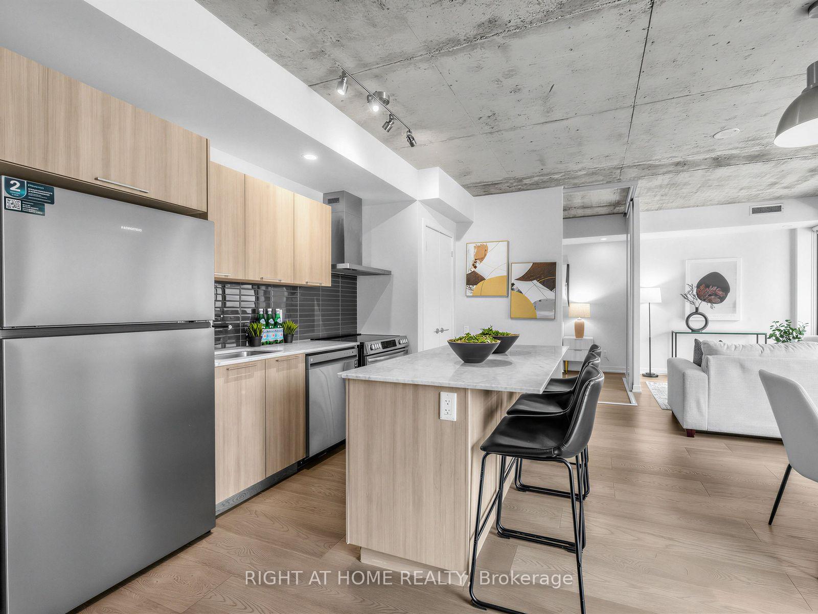 Photo 31 of Unit 708, 650 King Street West, Toronto, Waterfront Communities — HOMEH