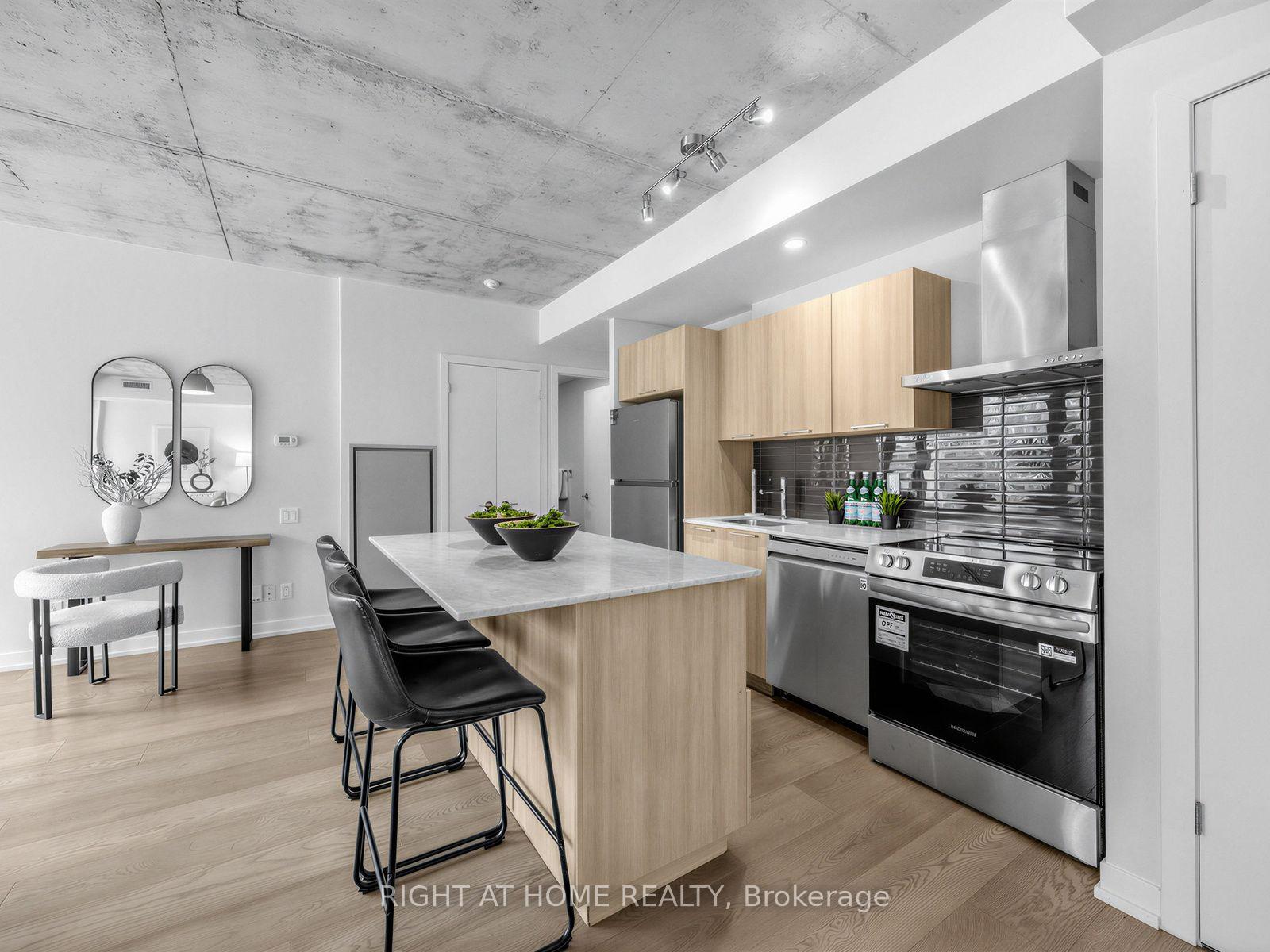 Photo 37 of Unit 708, 650 King Street West, Toronto, Waterfront Communities — HOMEH