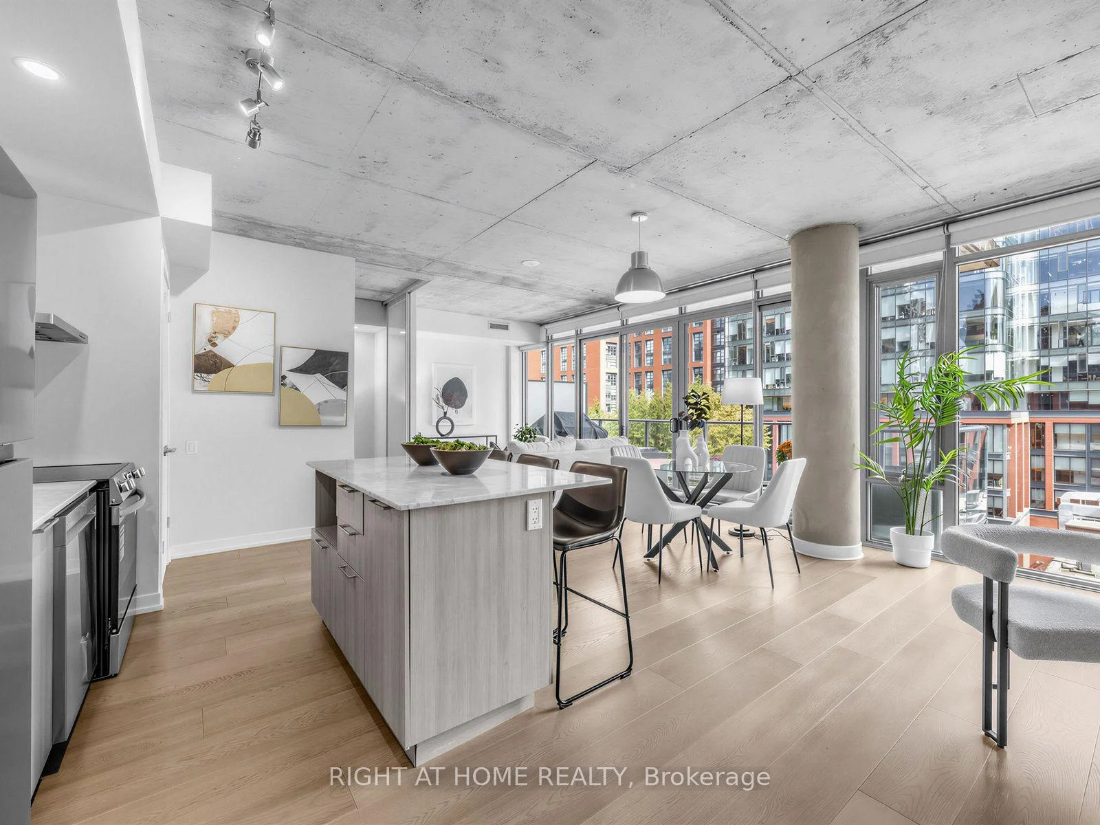 Photo 21 of Unit 708, 650 King Street West, Toronto, Waterfront Communities — HOMEH