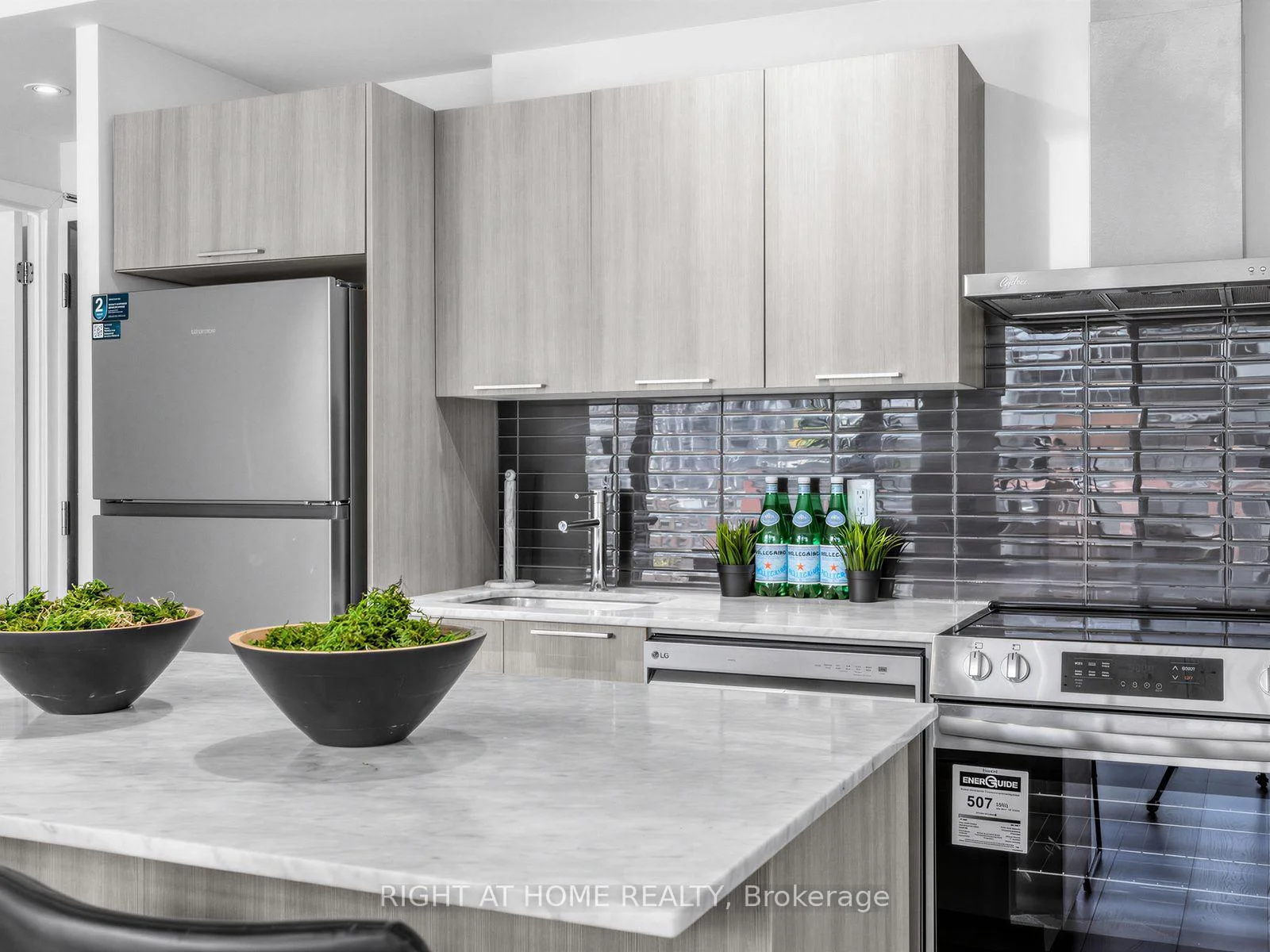 Photo 39 of Unit 708, 650 King Street West, Toronto, Waterfront Communities — HOMEH
