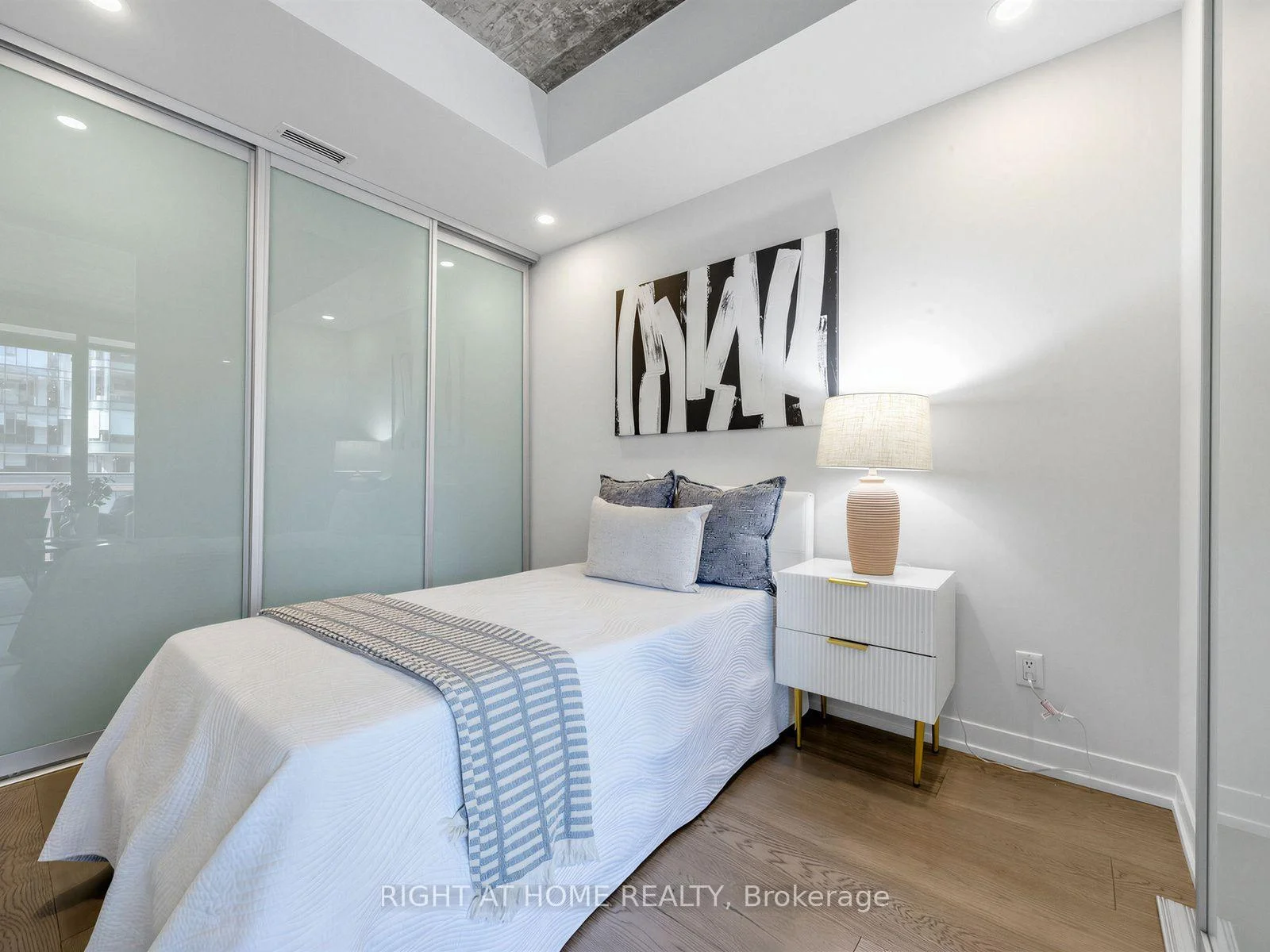 Photo 63 of Unit 708, 650 King Street West, Toronto, Waterfront Communities — HOMEH