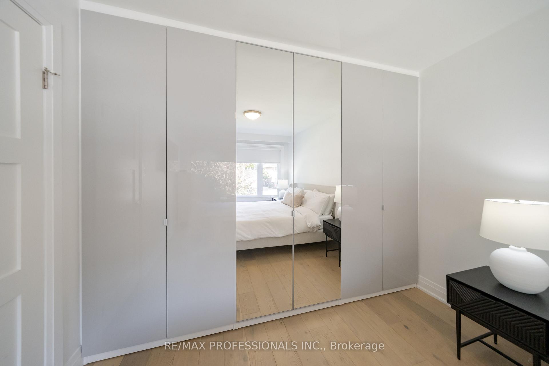 Photo 20 of 103 West Dean Park Drive, Etobicoke, Eringate-Centennial-West Deane — HOMEH