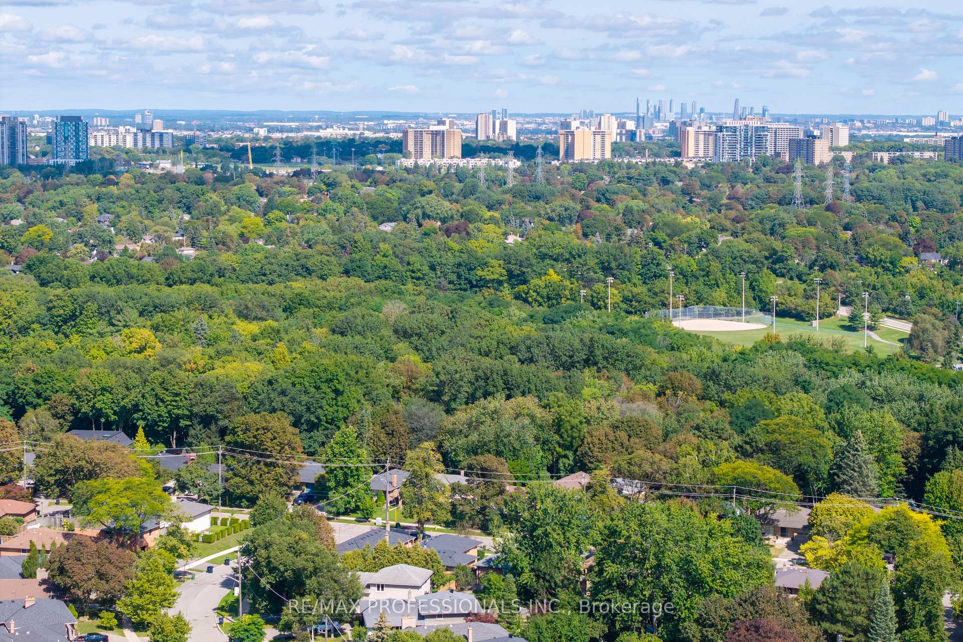 Photo 49 of 103 West Dean Park Drive, Etobicoke, Eringate-Centennial-West Deane — HOMEH