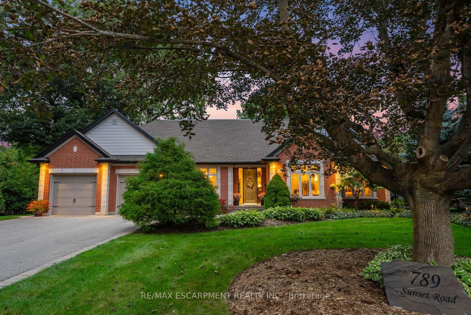 Photo 1 of 789 Sunset Road, Burlington, LaSalle — HOMEH