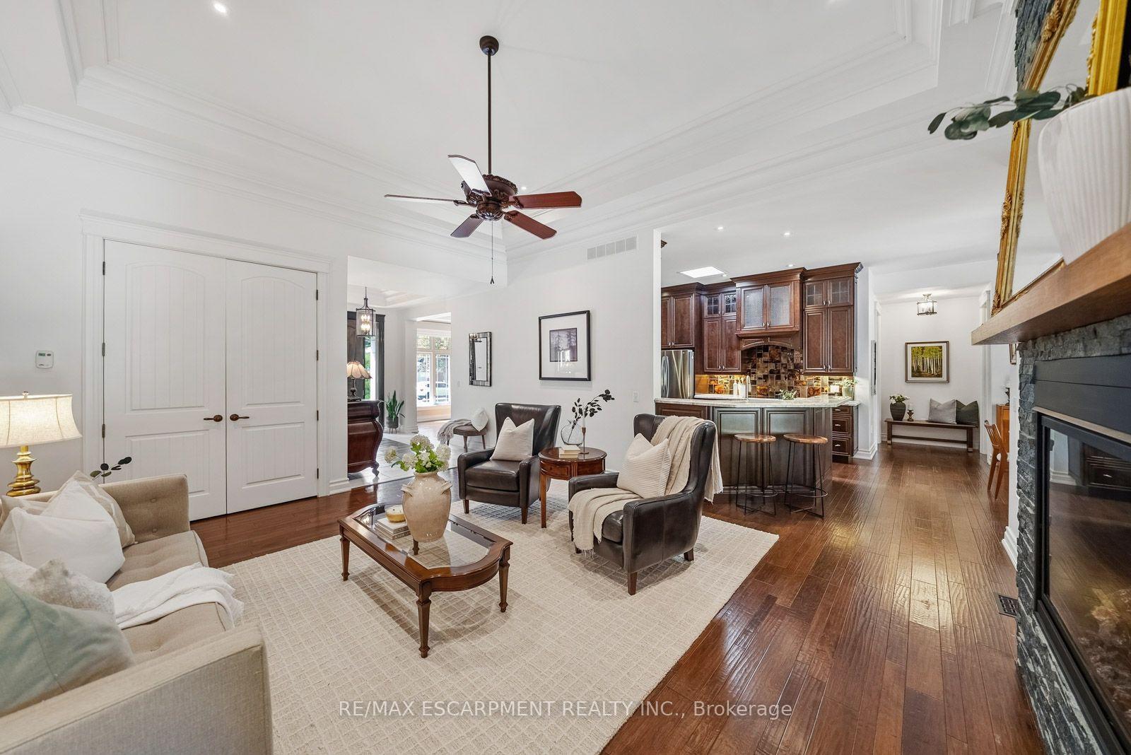 Photo 10 of 789 Sunset Road, Burlington, LaSalle — HOMEH