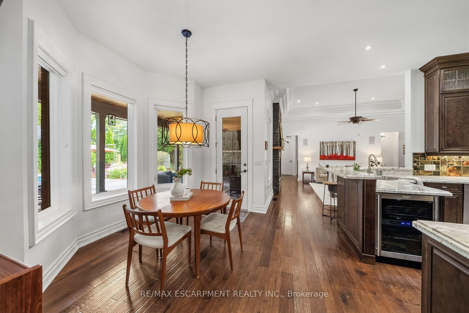 Photo 12 of 789 Sunset Road, Burlington, LaSalle — HOMEH