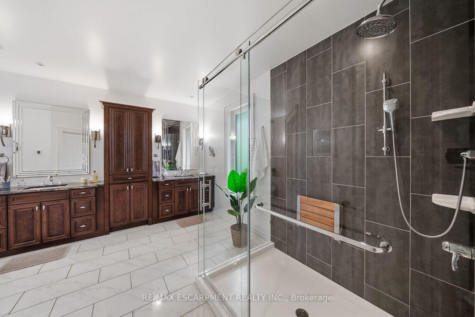 Photo 16 of 789 Sunset Road, Burlington, LaSalle — HOMEH
