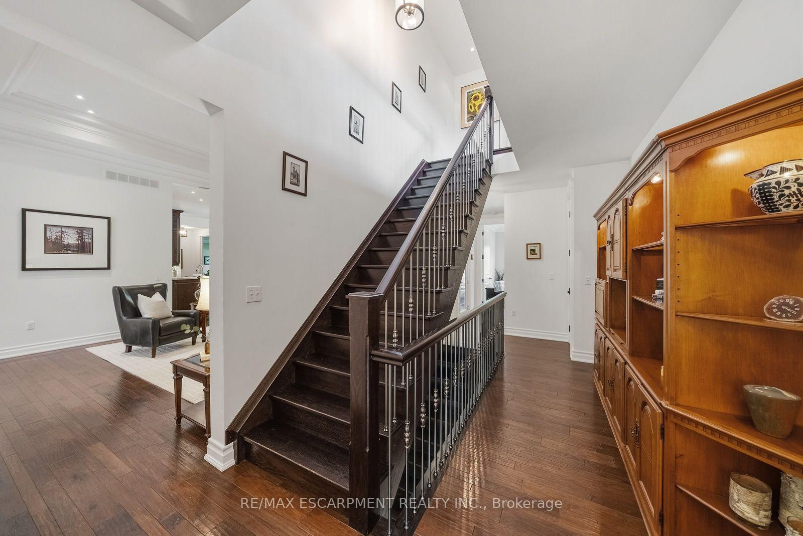 Photo 18 of 789 Sunset Road, Burlington, LaSalle — HOMEH
