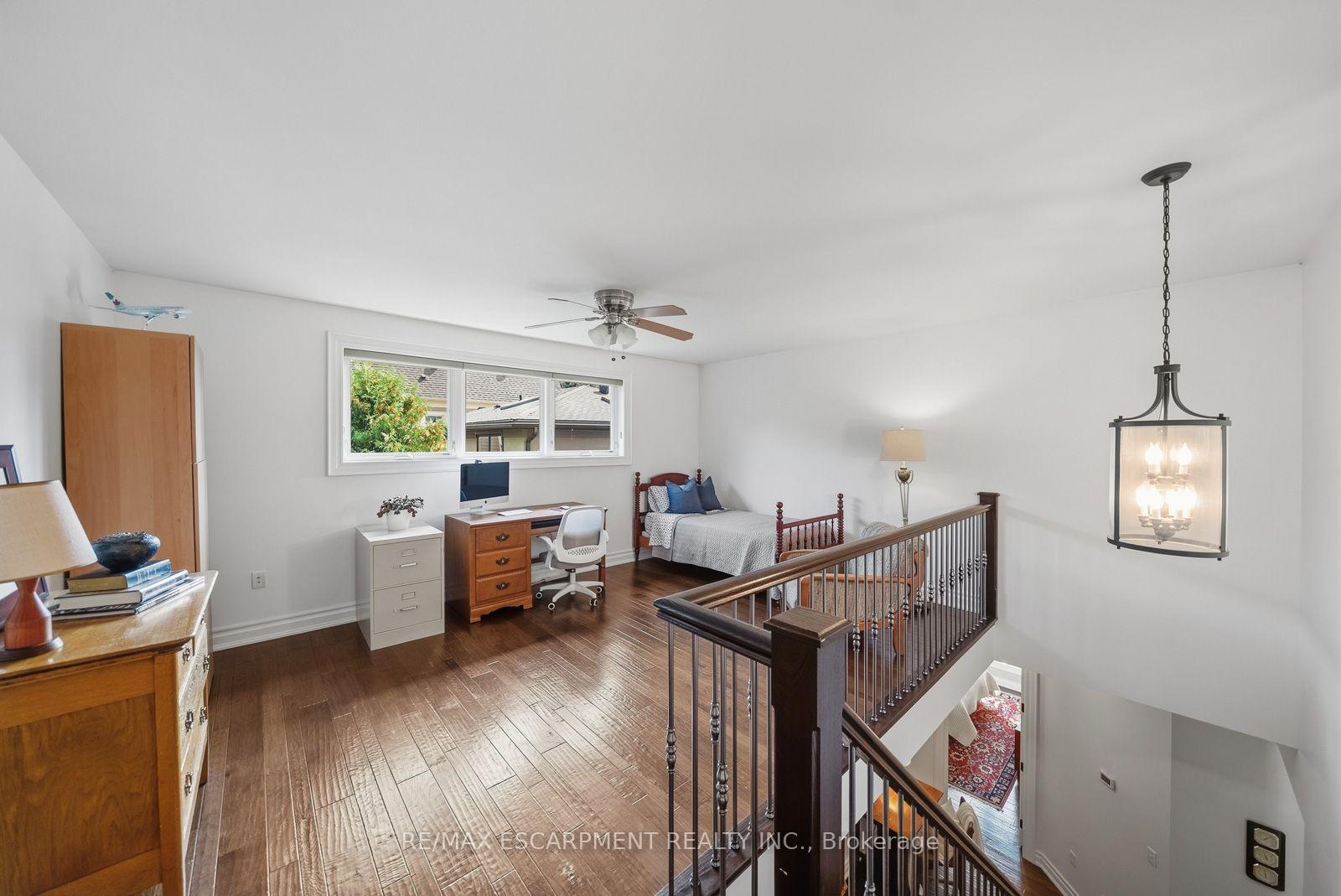 Photo 24 of 789 Sunset Road, Burlington, LaSalle — HOMEH