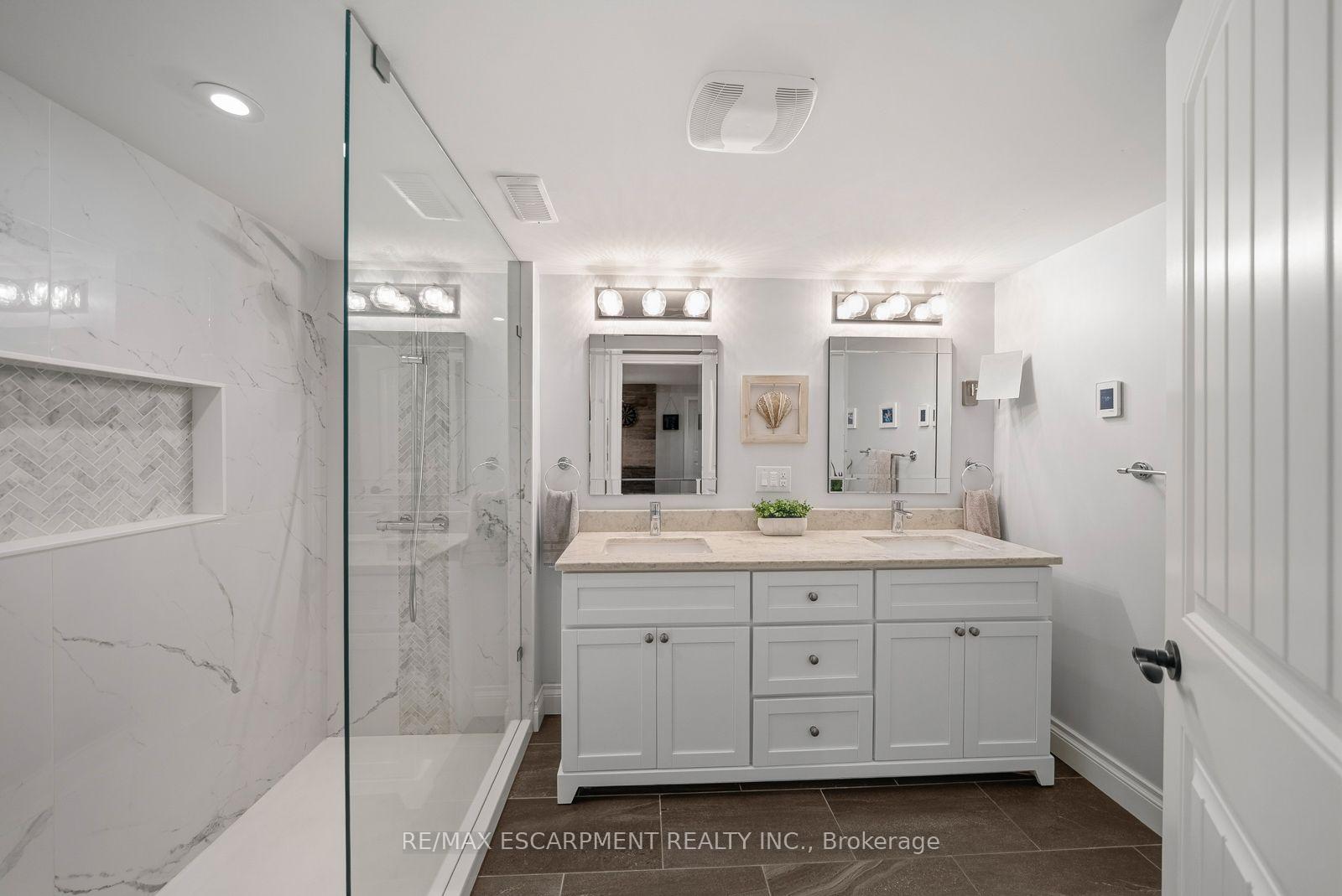 Photo 36 of 789 Sunset Road, Burlington, LaSalle — HOMEH
