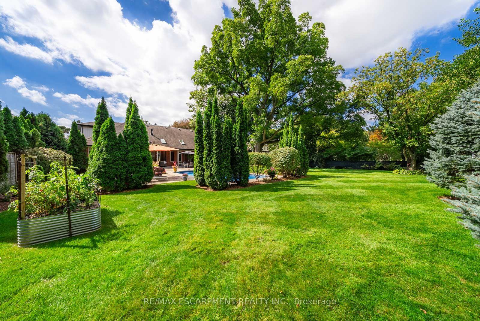 Photo 46 of 789 Sunset Road, Burlington, LaSalle — HOMEH