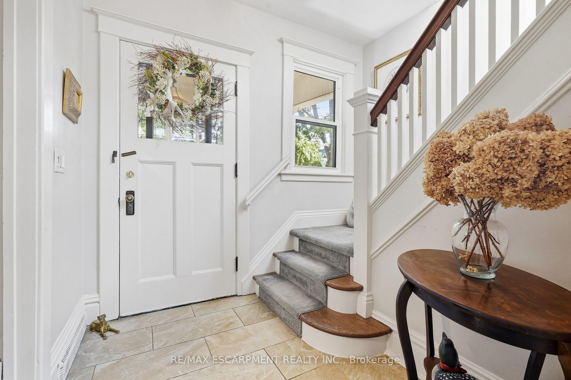 Photo 6 of 228 Sherman Avenue S, Hamilton, St. Clair — HOMEH