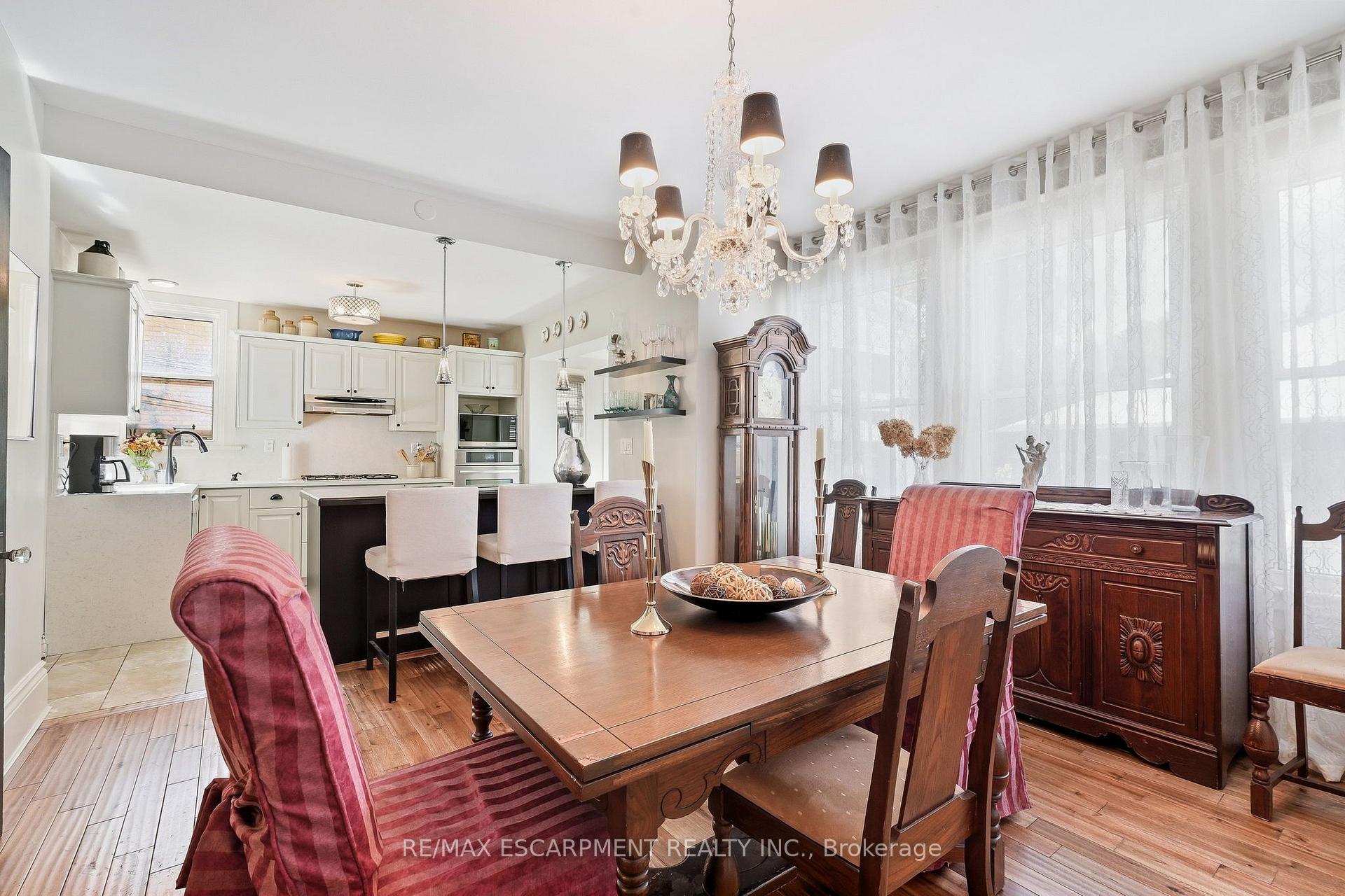 Photo 11 of 228 Sherman Avenue S, Hamilton, St. Clair — HOMEH