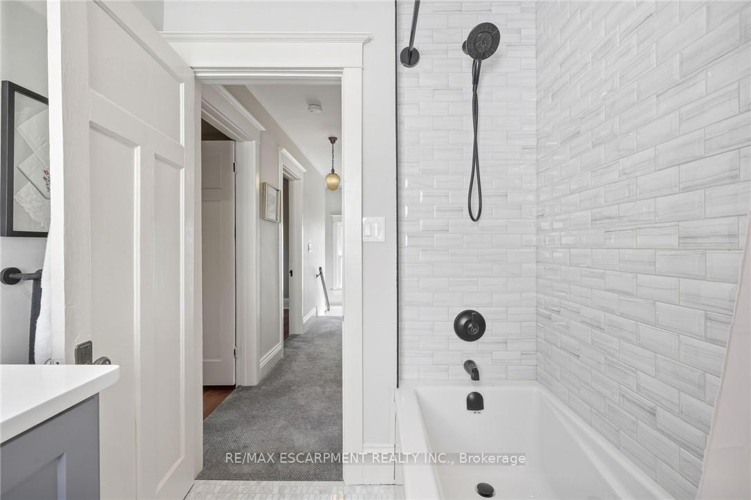 Photo 31 of 228 Sherman Avenue S, Hamilton, St. Clair — HOMEH