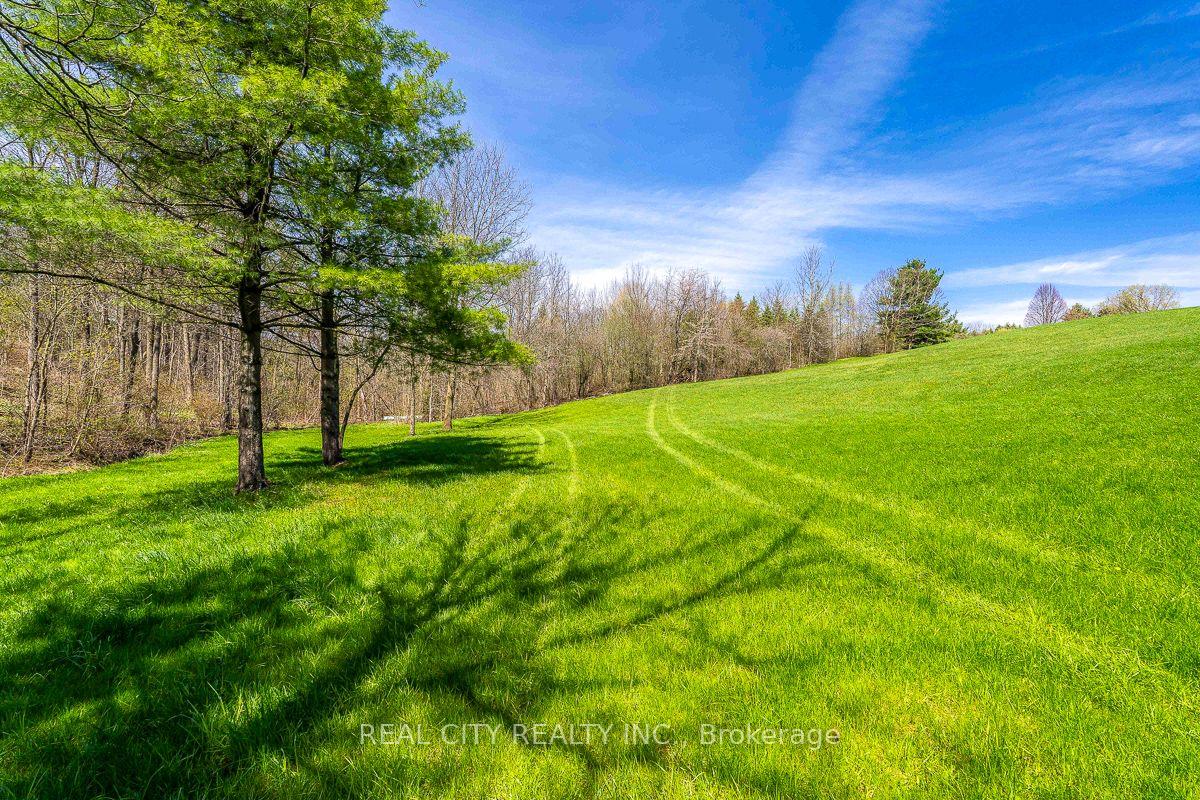 Photo 25 of 47 River Road, Brantford, Eagle Place — HOMEH
