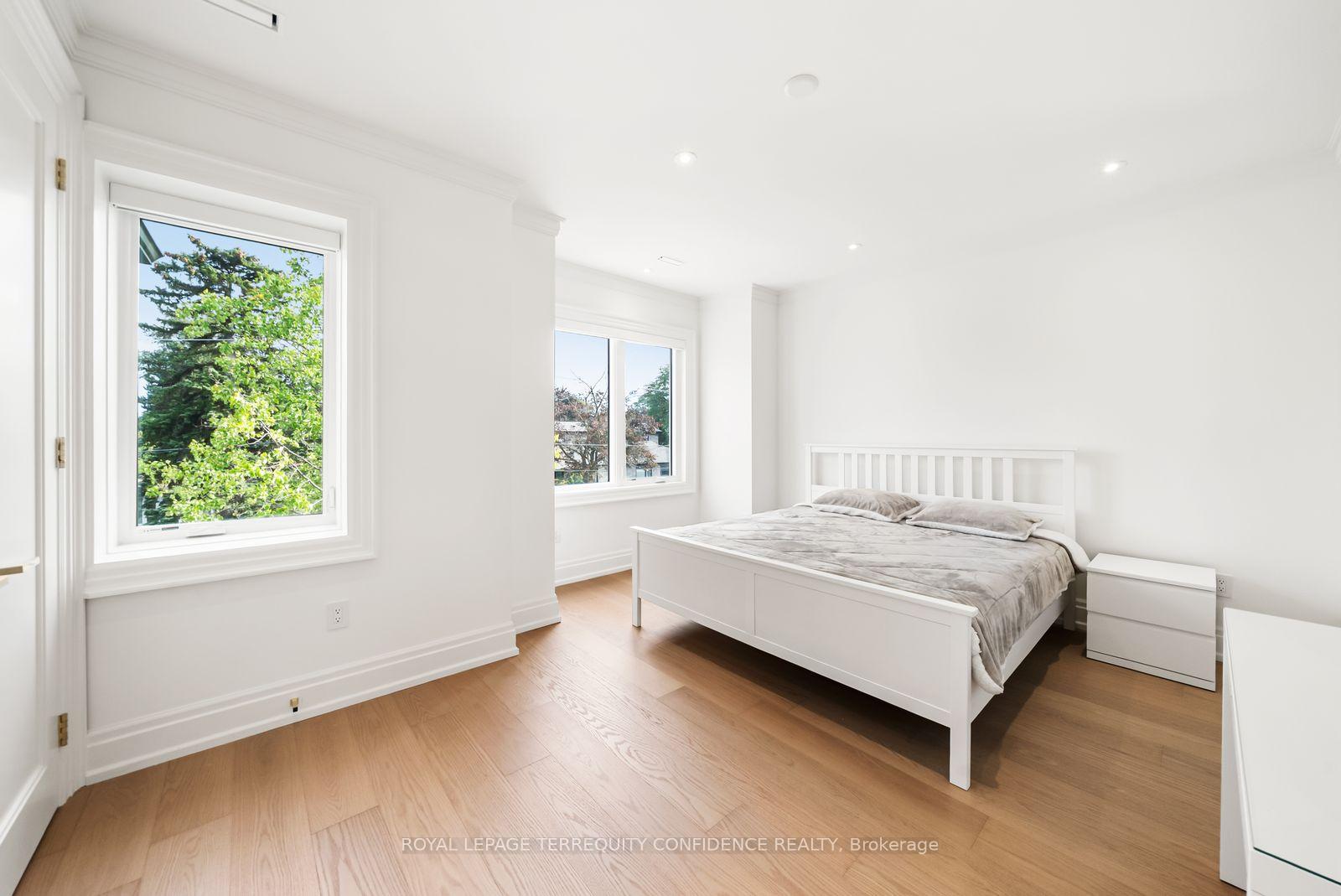 Photo 31 of 8 Canary Crescent, North York, Bayview Village — HOMEH