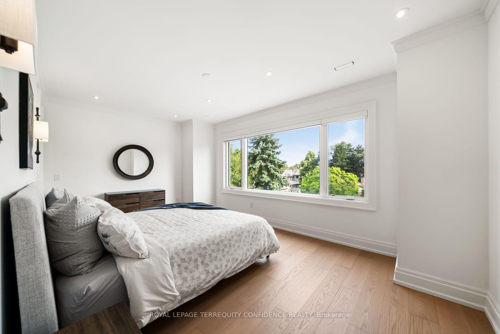 Photo 35 of 8 Canary Crescent, North York, Bayview Village — HOMEH