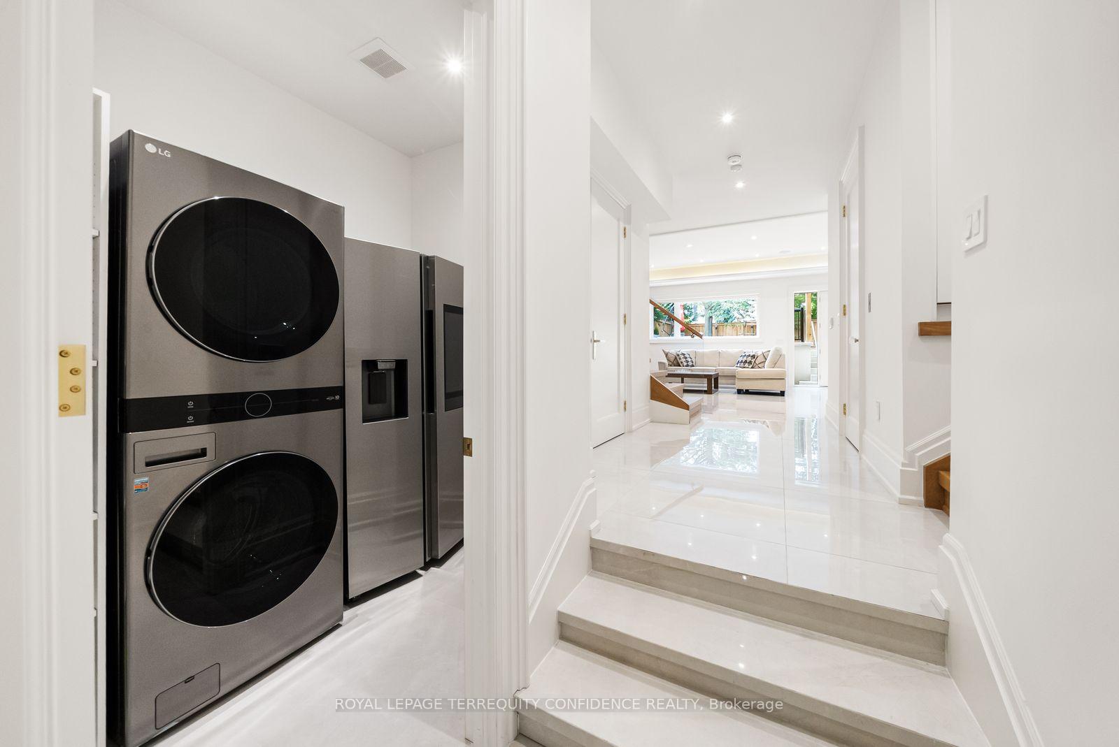 Photo 45 of 8 Canary Crescent, North York, Bayview Village — HOMEH