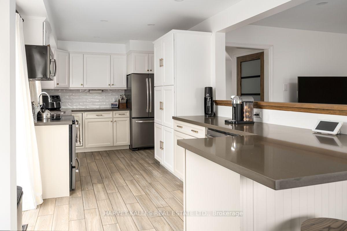 Photo 15 of 247 Overbank Drive, Oshawa, McLaughlin — HOMEH