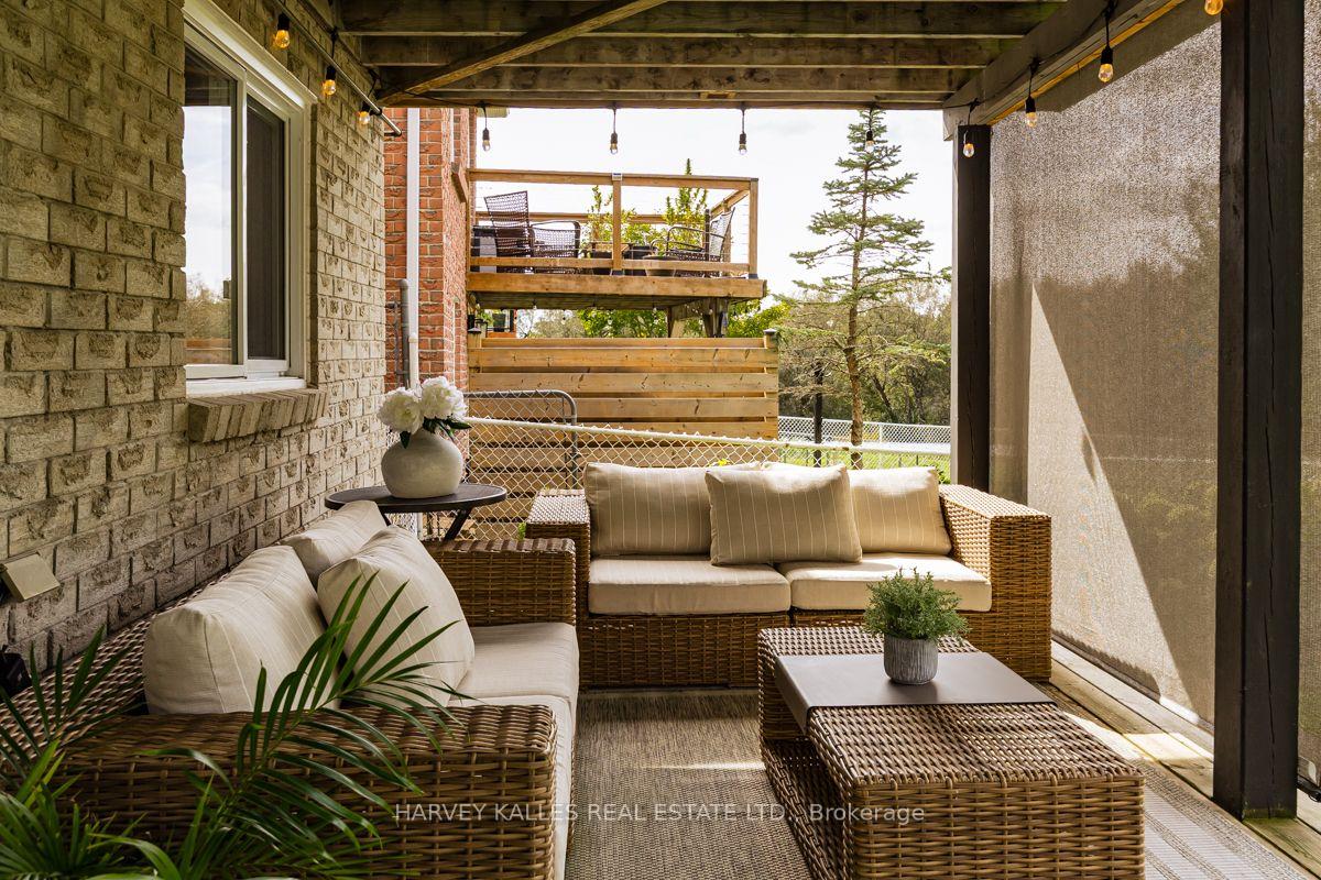 Photo 37 of 247 Overbank Drive, Oshawa, McLaughlin — HOMEH