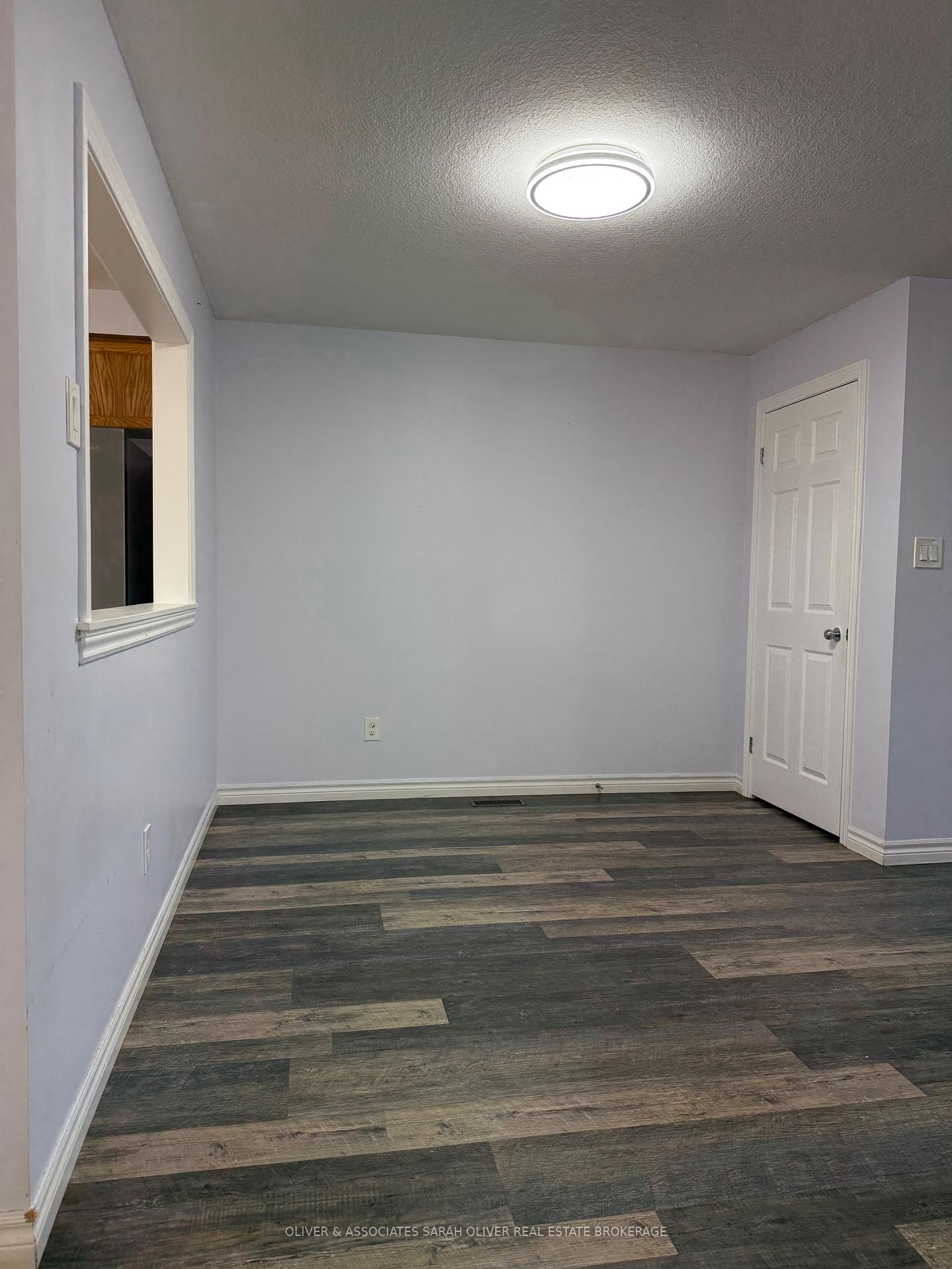 Photo 4 of Unit 2, 3320 Meadowgate Boulevard W, London, South U — HOMEH