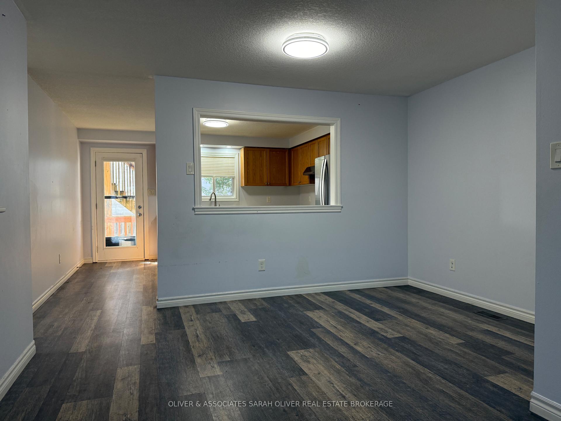 Photo 8 of Unit 2, 3320 Meadowgate Boulevard W, London, South U — HOMEH