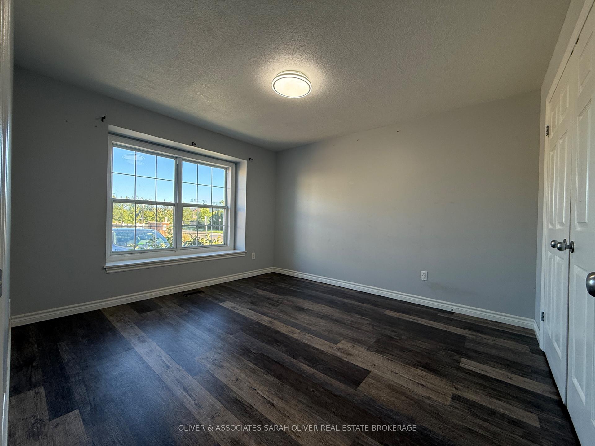 Photo 10 of Unit 2, 3320 Meadowgate Boulevard W, London, South U — HOMEH