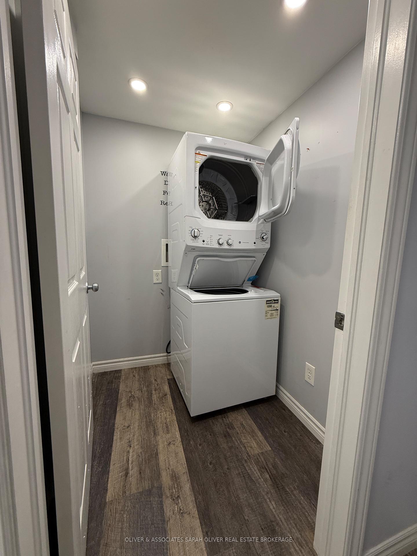 Photo 16 of Unit 2, 3320 Meadowgate Boulevard W, London, South U — HOMEH