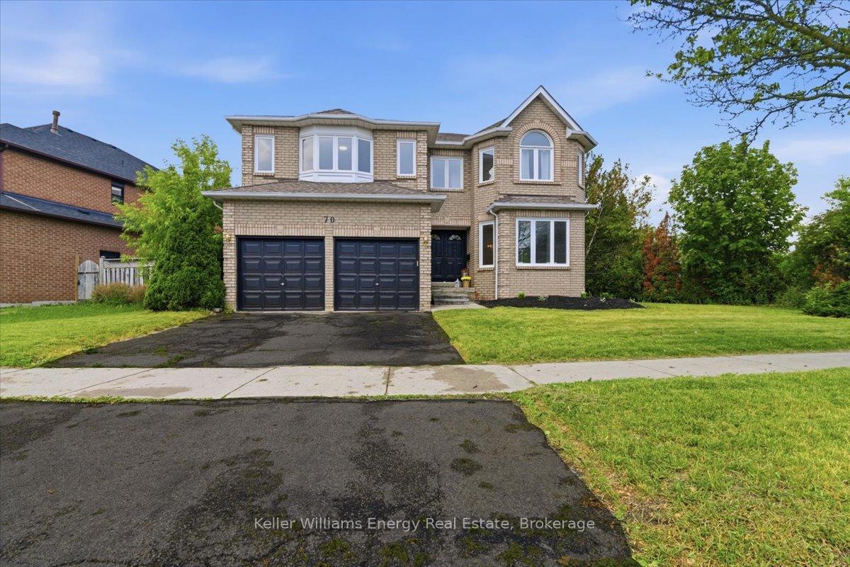 Photo 2 of 70 Willowbrook Drive, Whitby, Pringle Creek — HOMEH