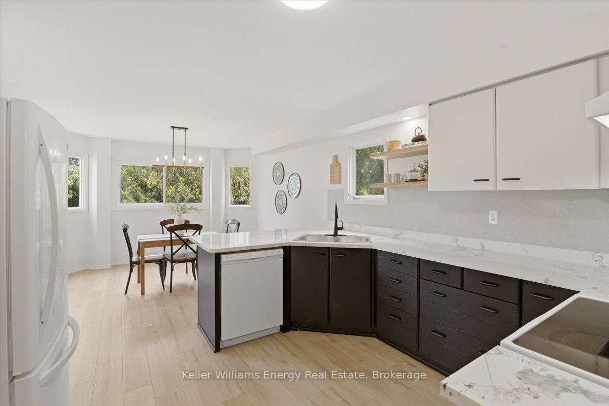 Photo 17 of 70 Willowbrook Drive, Whitby, Pringle Creek — HOMEH