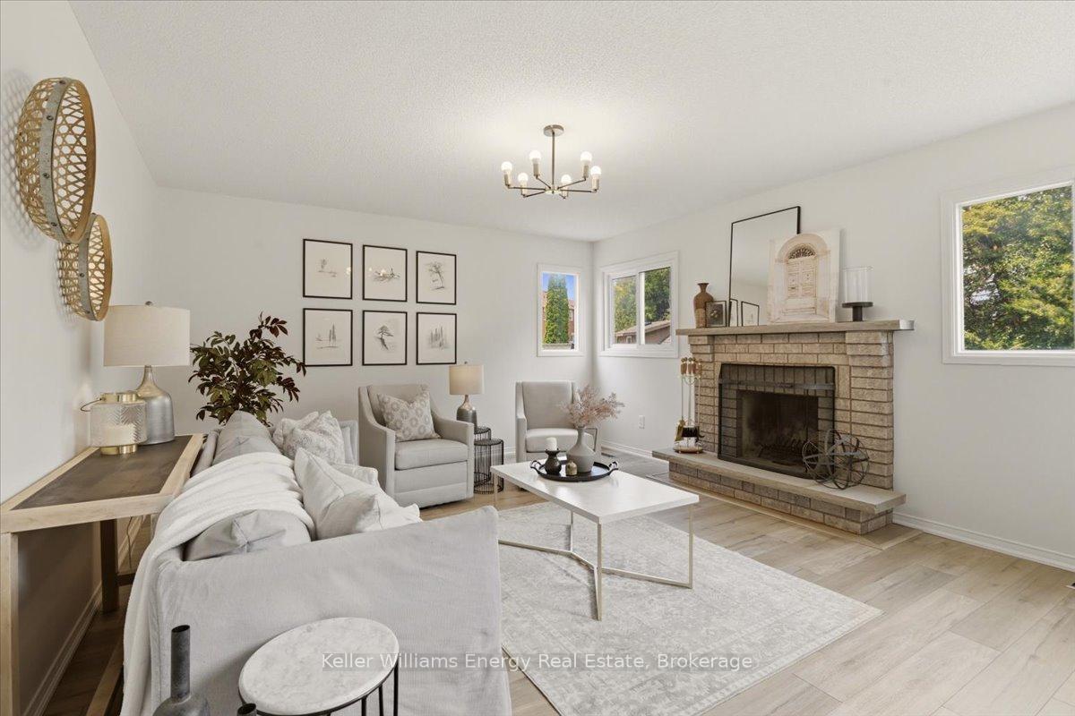 Photo 24 of 70 Willowbrook Drive, Whitby, Pringle Creek — HOMEH