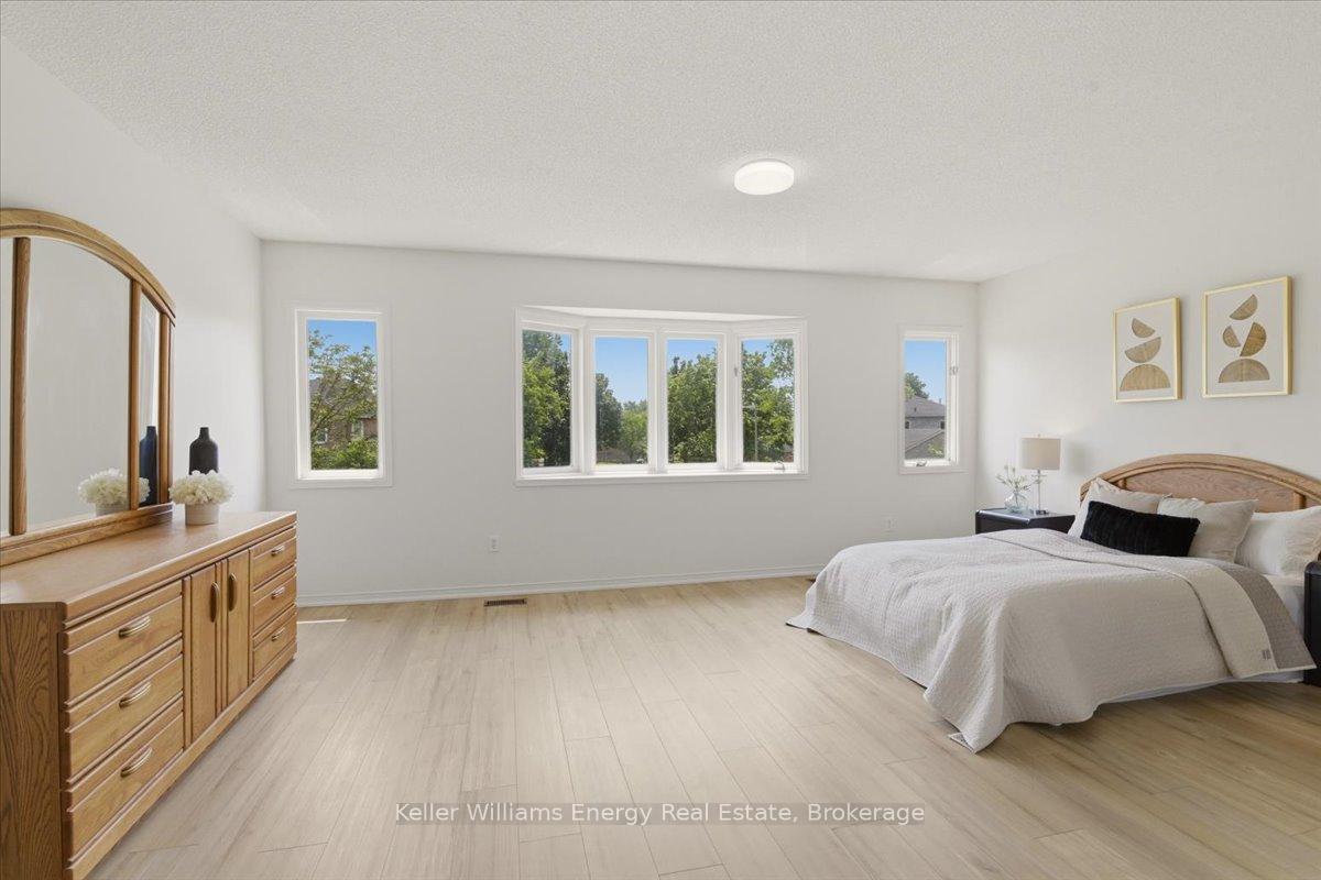 Photo 27 of 70 Willowbrook Drive, Whitby, Pringle Creek — HOMEH