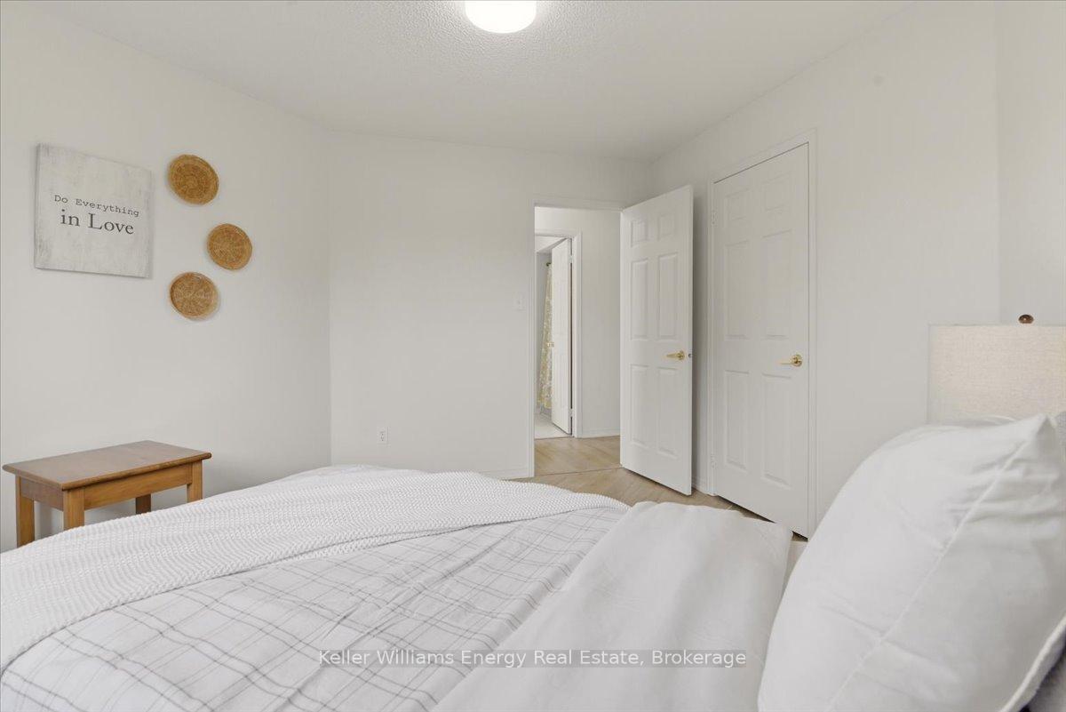 Photo 33 of 70 Willowbrook Drive, Whitby, Pringle Creek — HOMEH