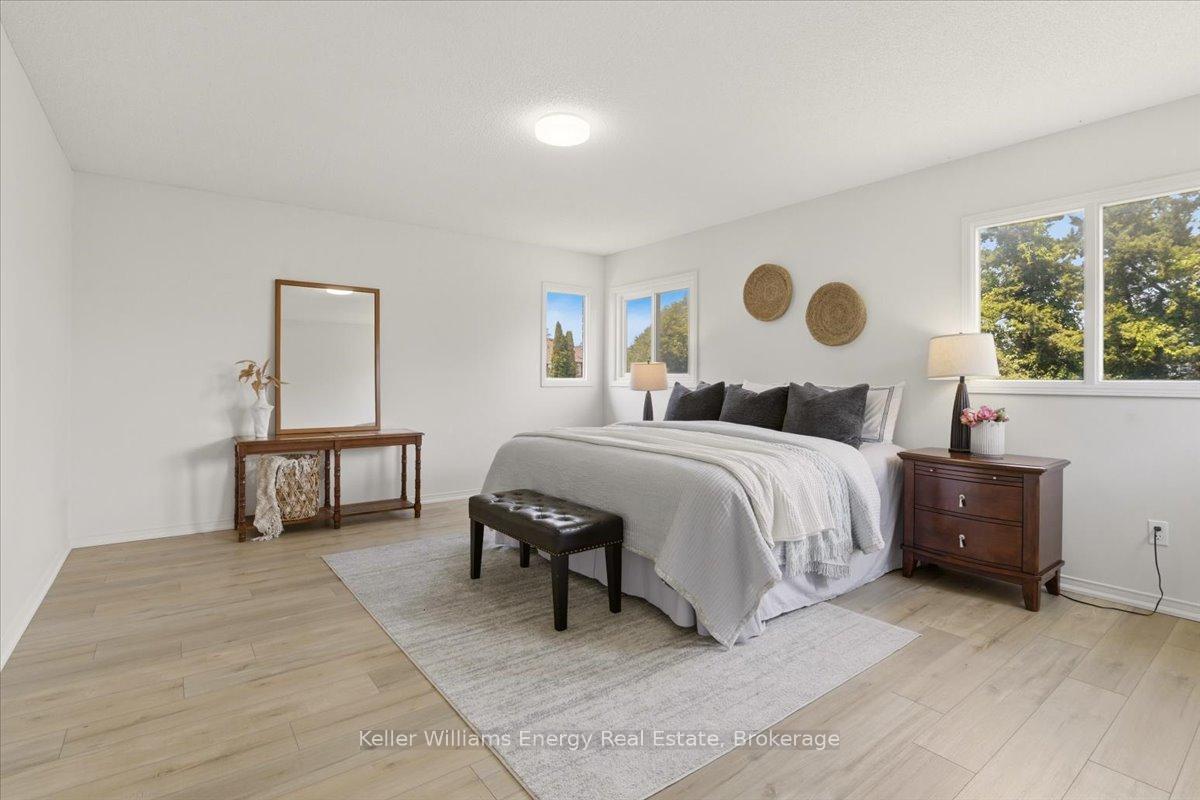 Photo 34 of 70 Willowbrook Drive, Whitby, Pringle Creek — HOMEH