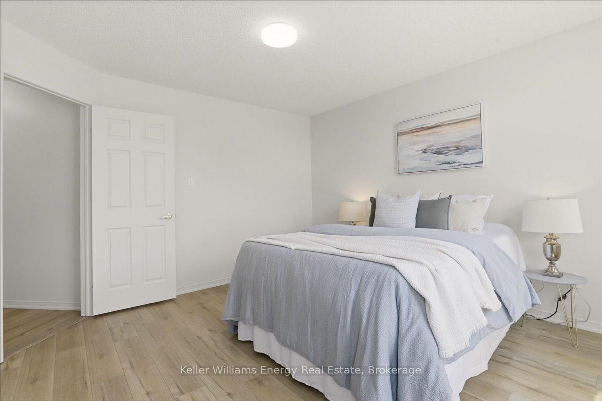 Photo 40 of 70 Willowbrook Drive, Whitby, Pringle Creek — HOMEH