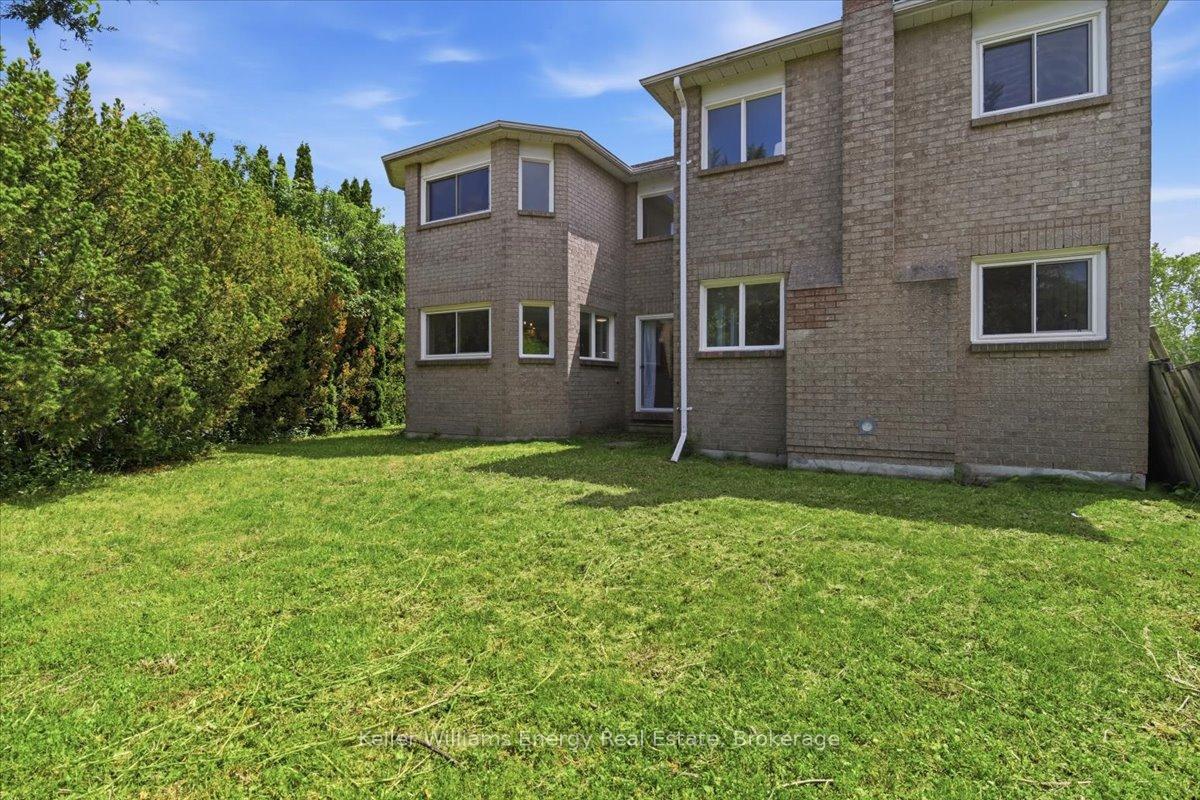 Photo 42 of 70 Willowbrook Drive, Whitby, Pringle Creek — HOMEH