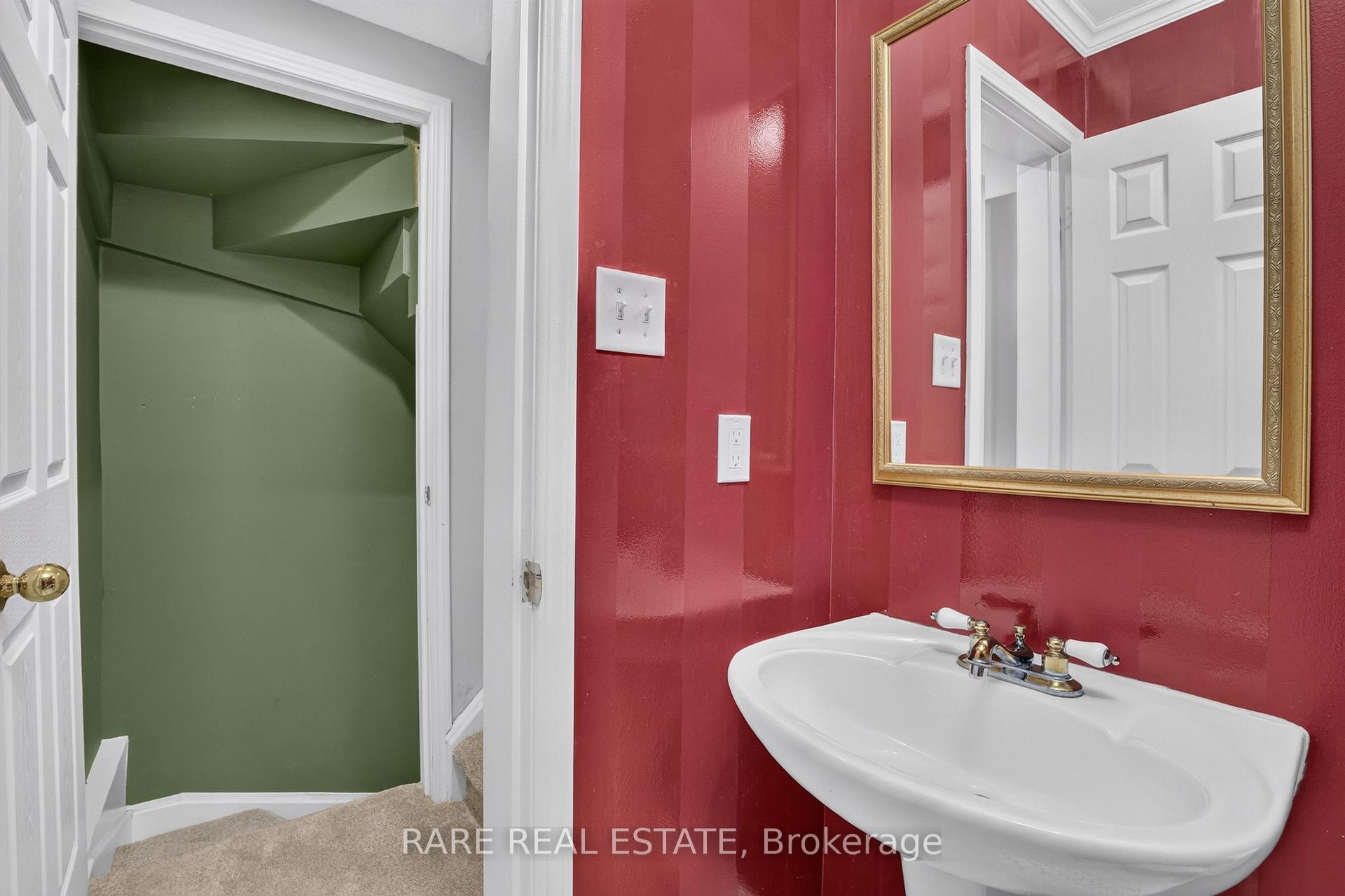 Photo 21 of 102 Hawthorne Crescent, Barrie, Ardagh — HOMEH