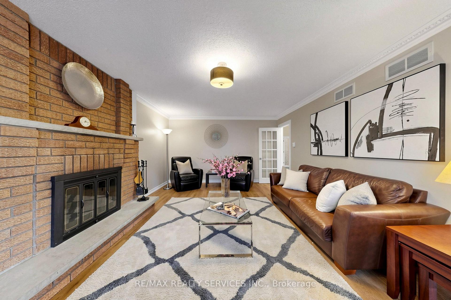 Photo 31 of 35 Linden Crescent, Brampton, Westgate — HOMEH