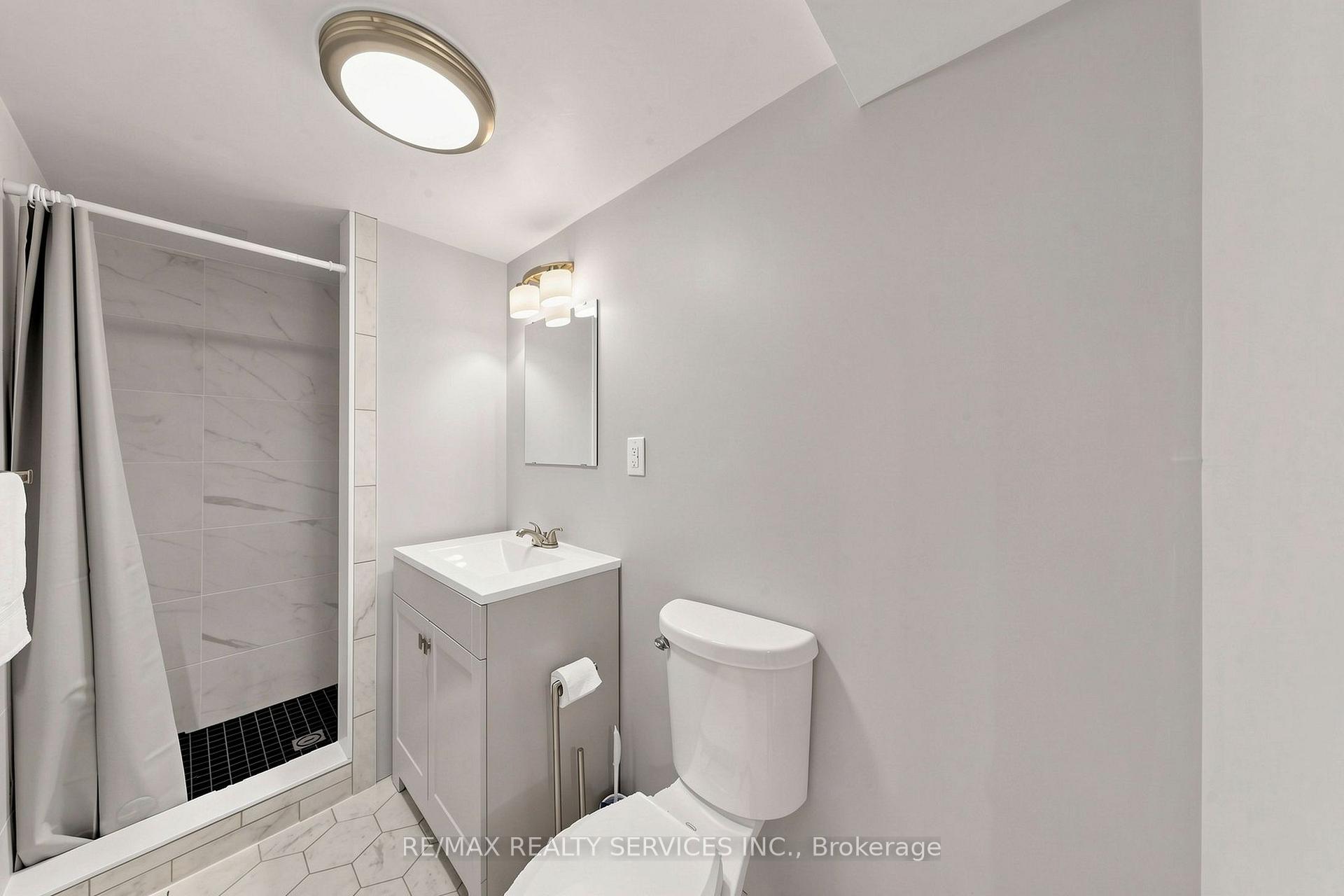 Photo 78 of 35 Linden Crescent, Brampton, Westgate — HOMEH