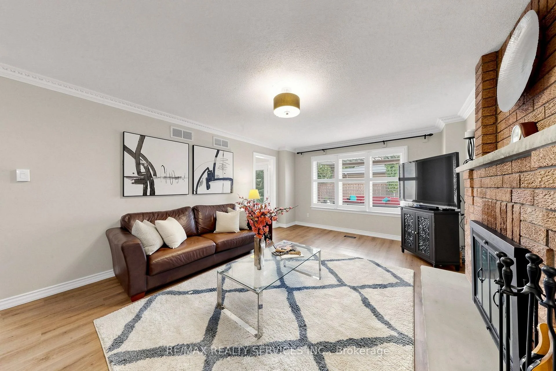 Photo 27 of 35 Linden Crescent, Brampton, Westgate — HOMEH