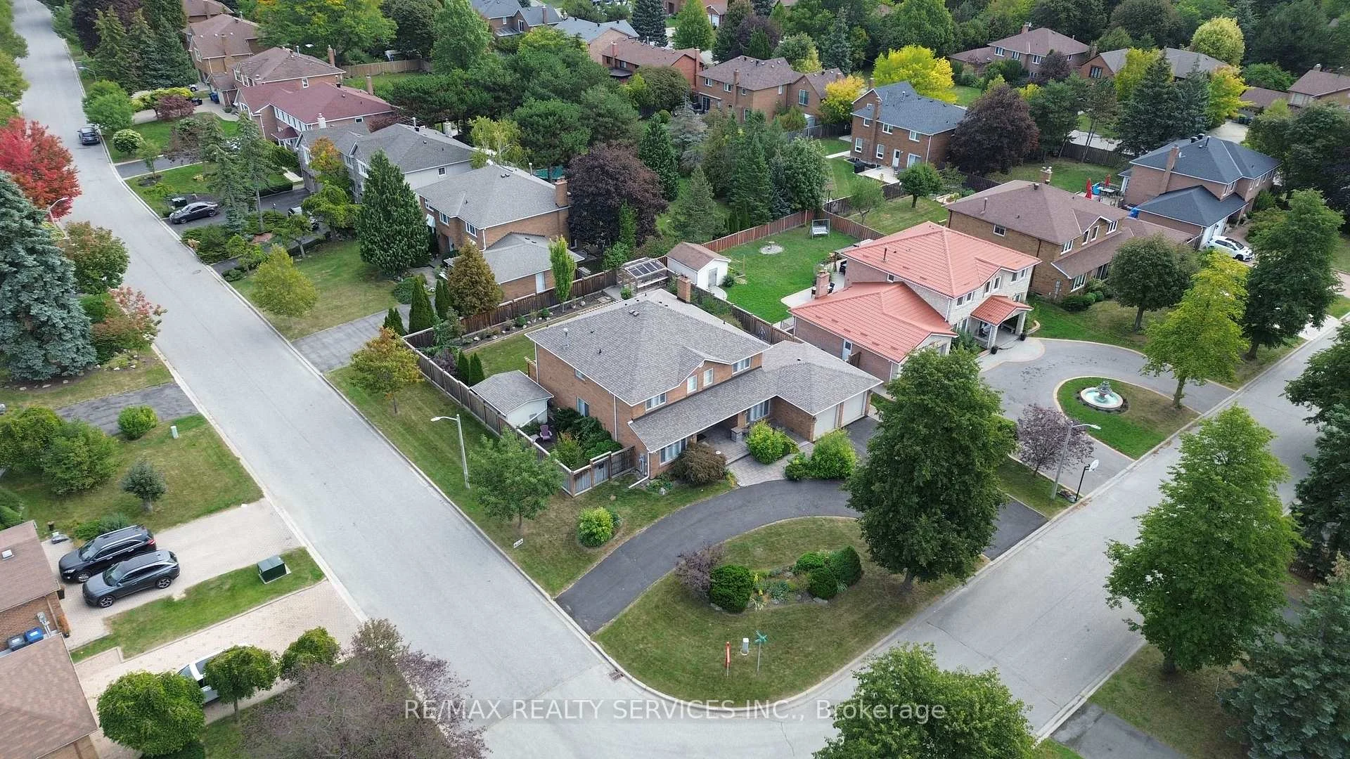 Photo 8 of 35 Linden Crescent, Brampton, Westgate — HOMEH