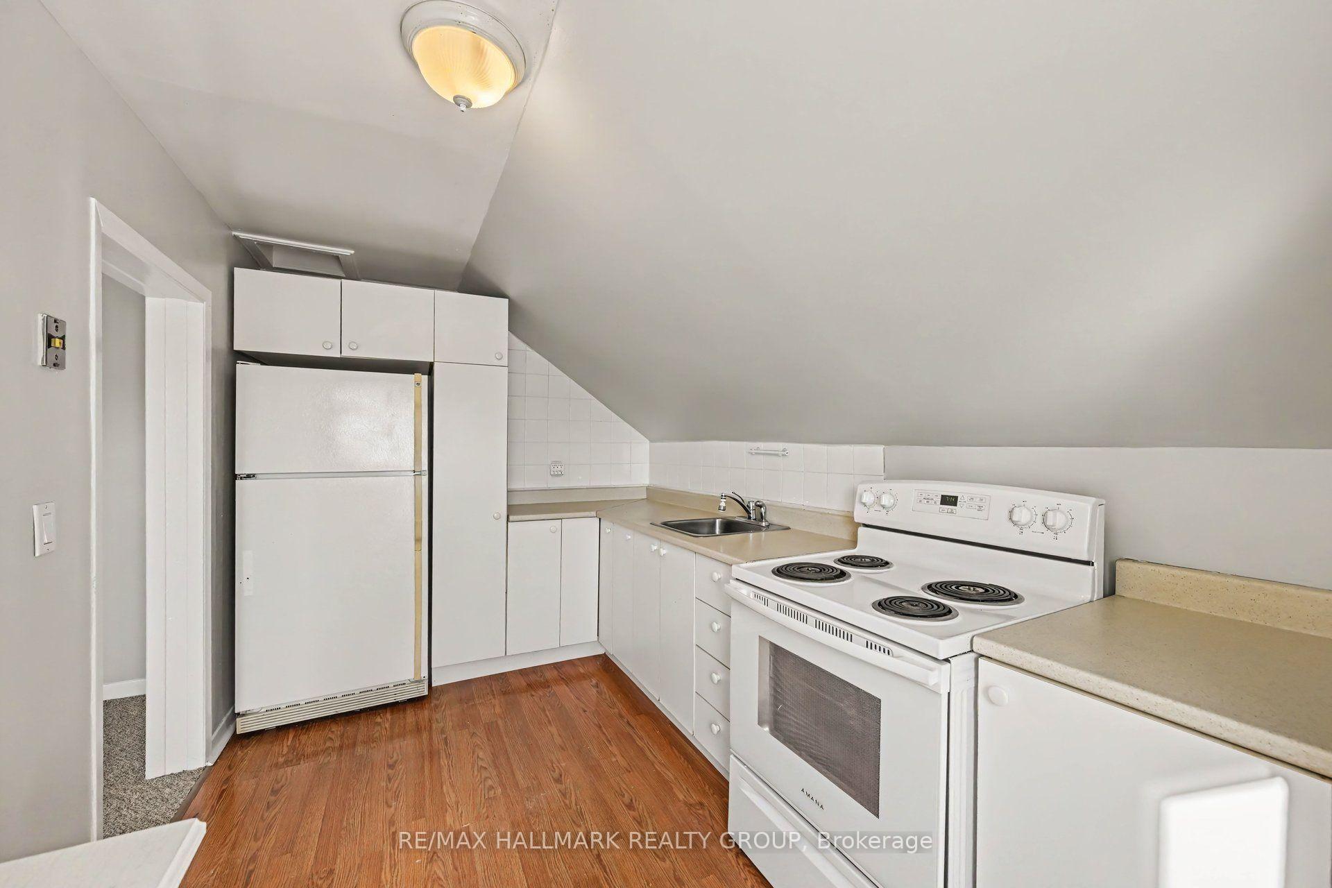 Photo 6 of Unit Unit 1, 216 Bell Street, Arnprior, Arnprior — HOMEH