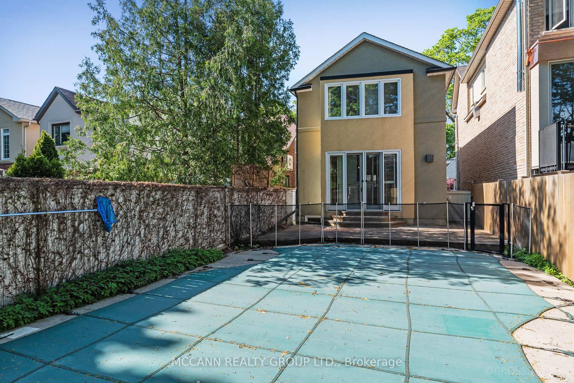 Photo 3 of 137 Old Orchard Grove, Toronto, Lawrence Park North — HOMEH