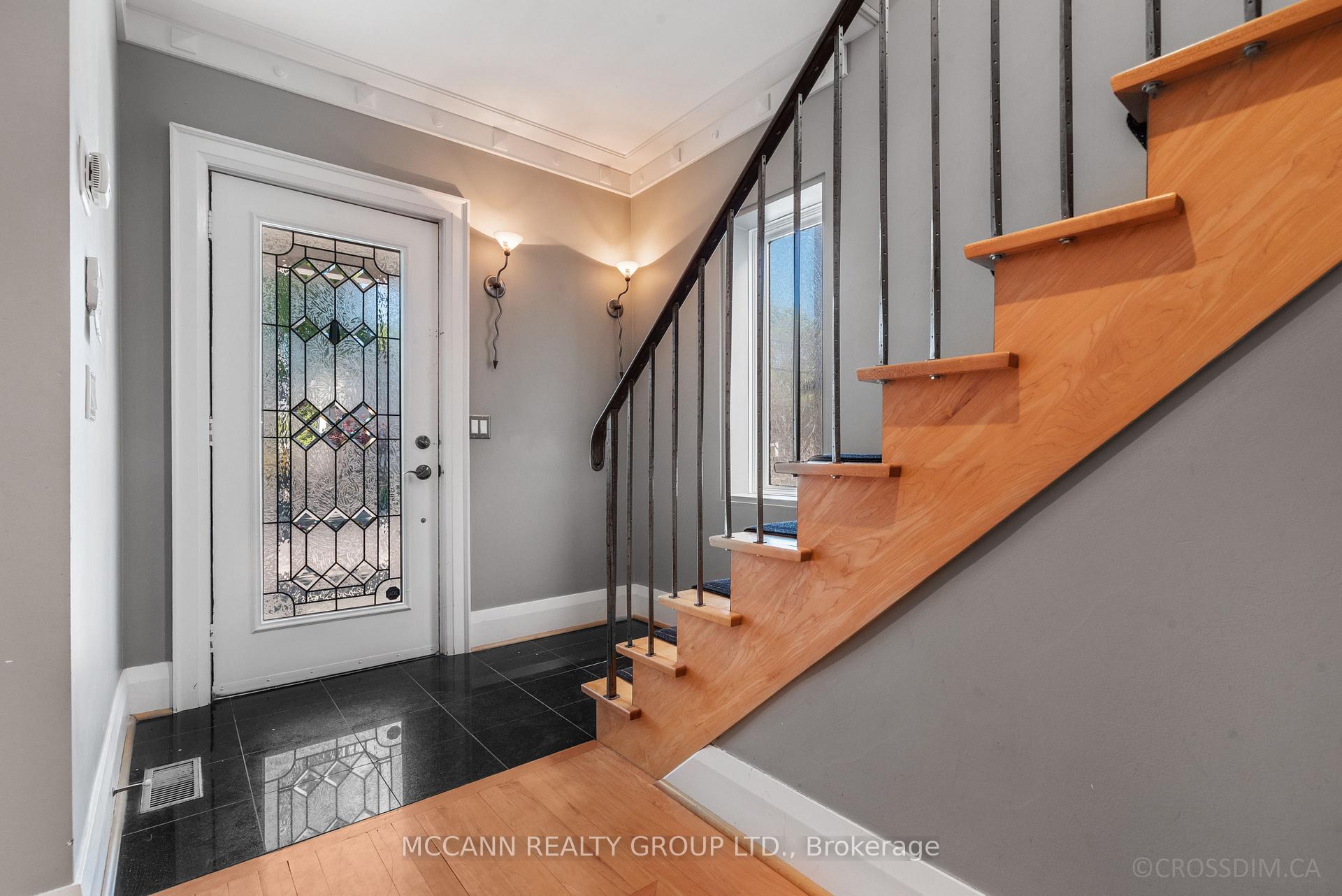 Photo 7 of 137 Old Orchard Grove, Toronto, Lawrence Park North — HOMEH